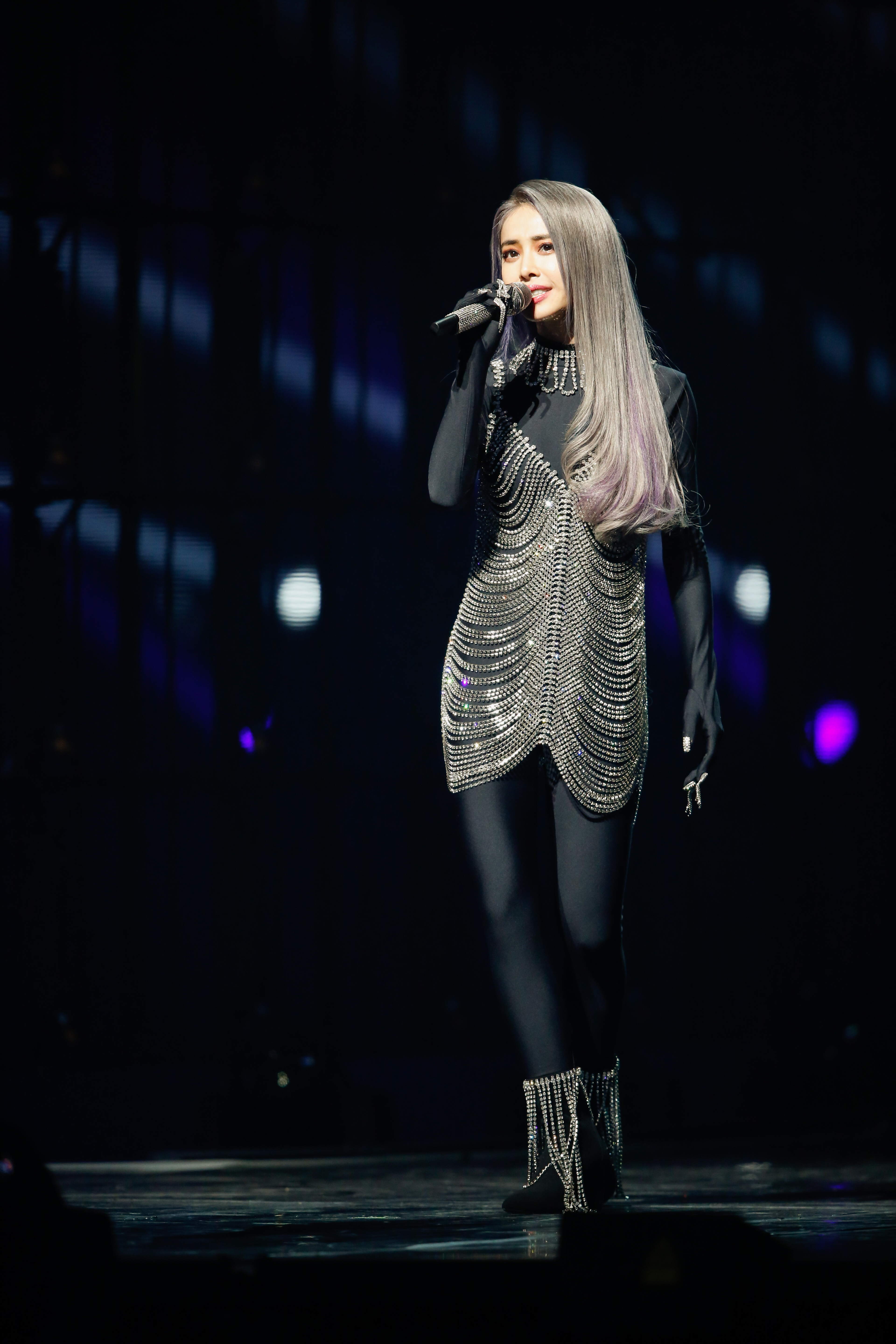 20210427ent001