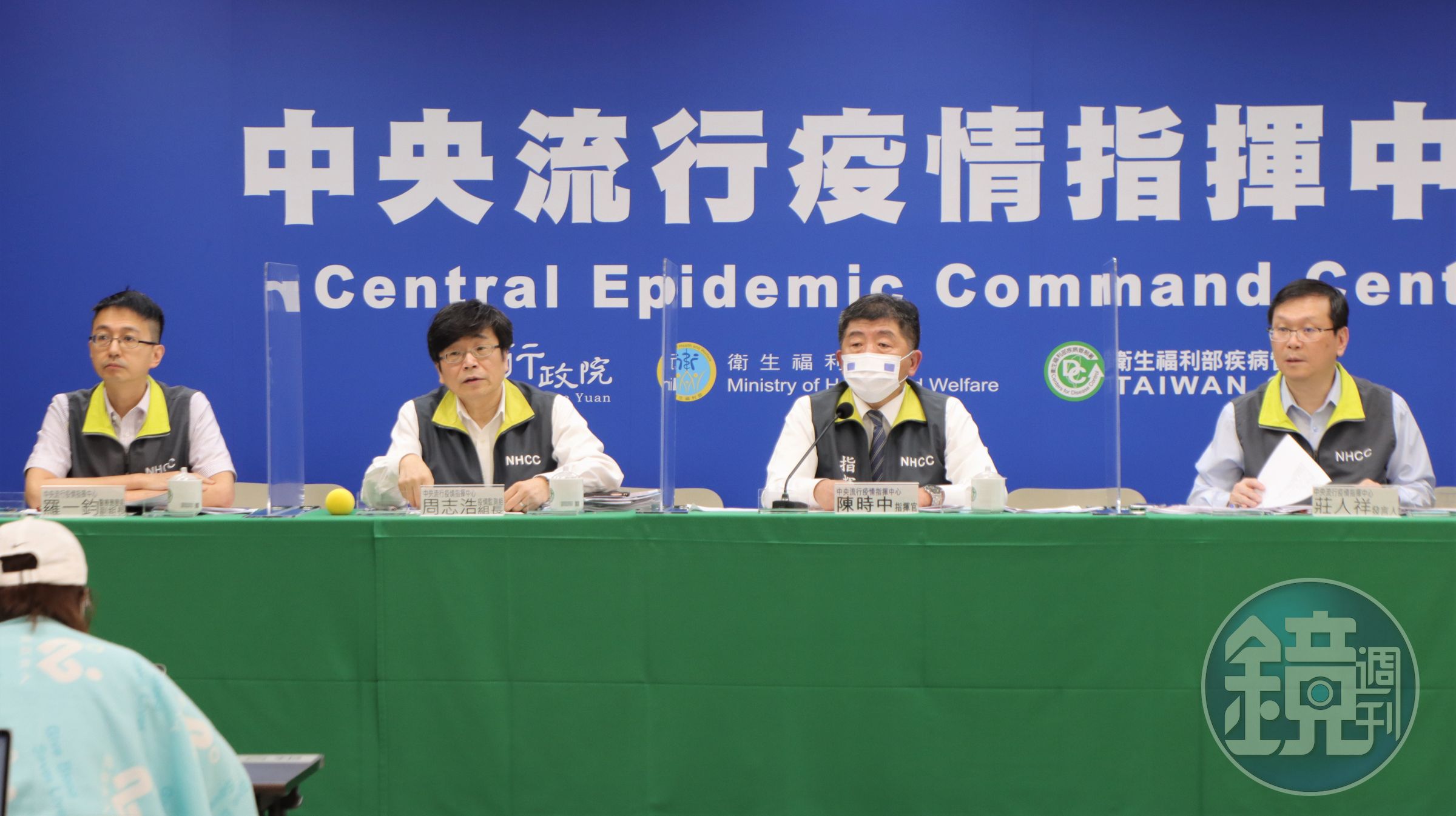 相較公費疫苗接種速度緩慢，自費疫苗估計再2天就會達到首批釋出的1萬劑。（指揮中心提供）