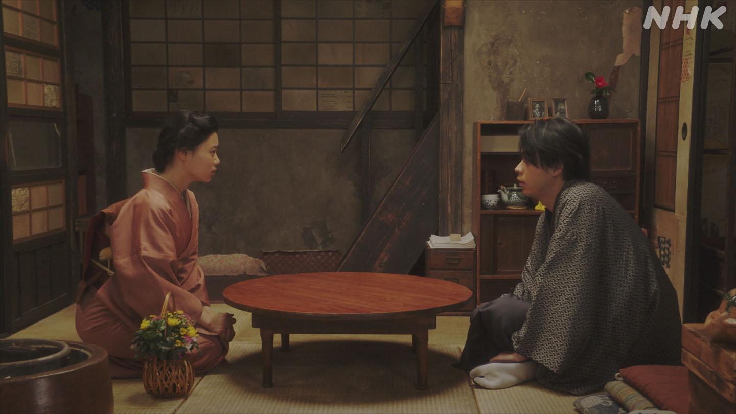成田凌演出NHK晨間劇《小女侍》，戲中劈腿成國民渣尪、戲外感情生活也精采。（翻攝自おちょやん推特）