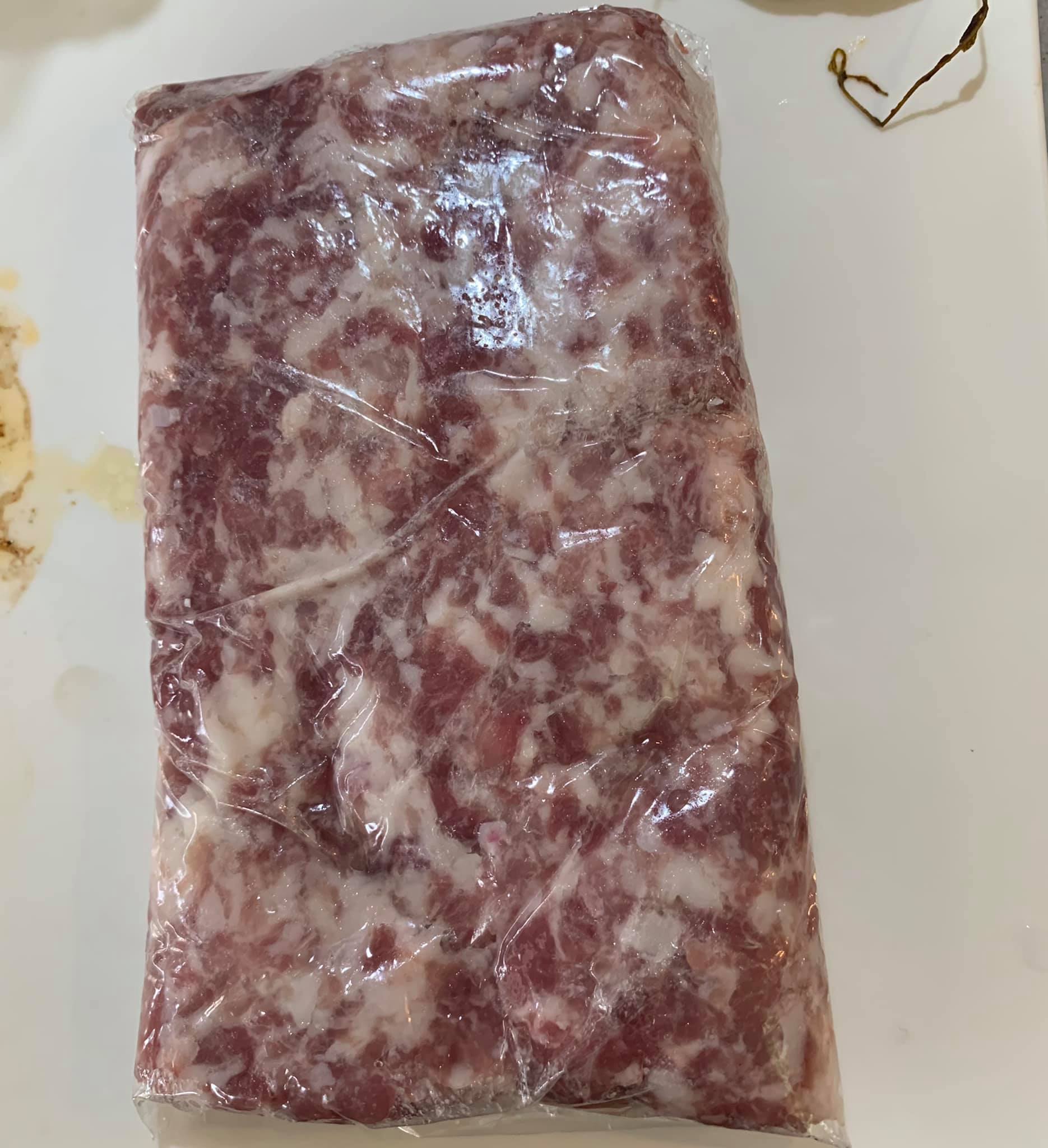 準備半斤絞肉。