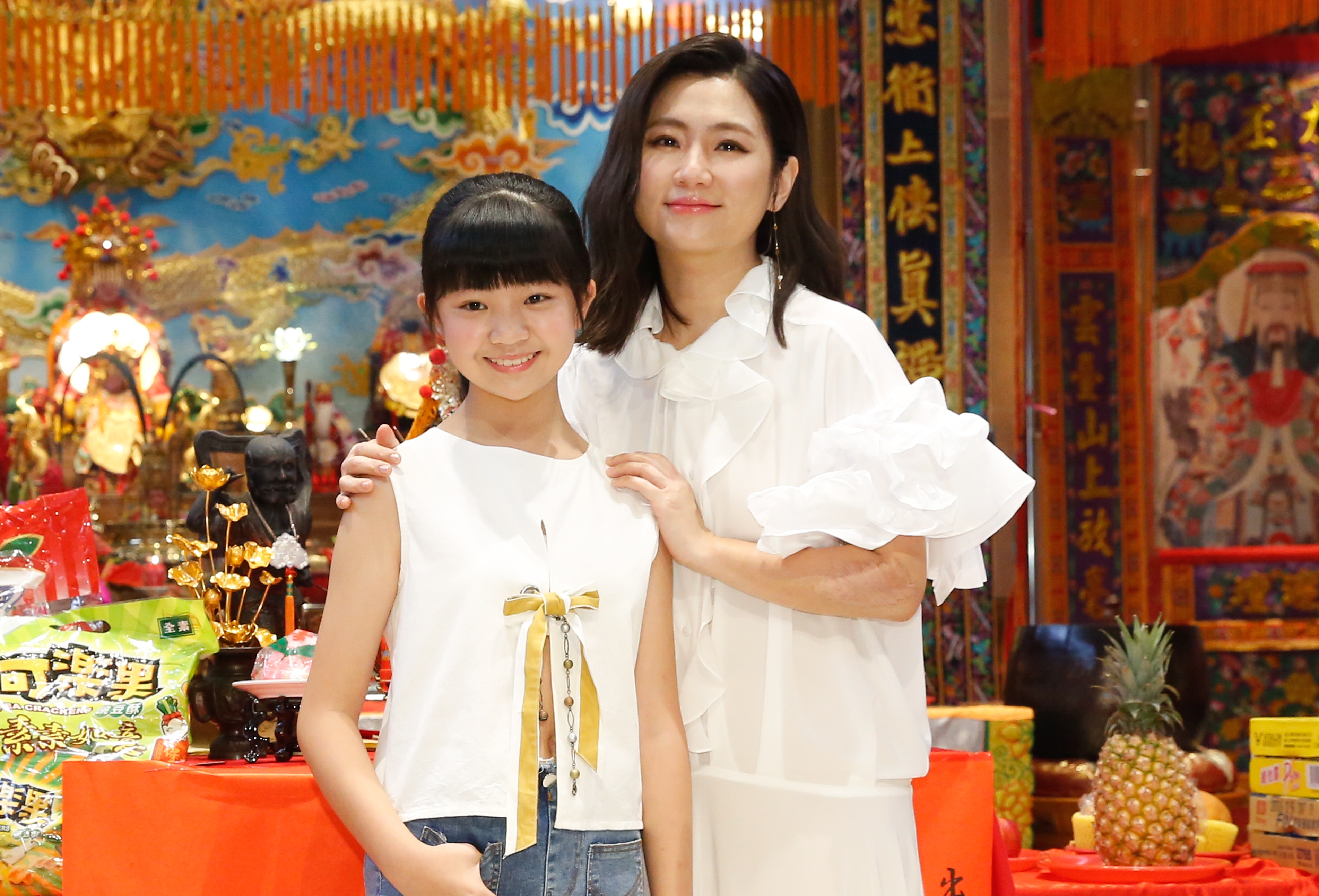 Selina不僅首度接拍鬼片，也是第一次演出媽媽角色，與「小嘉玲」吳以涵扮演一對母女。