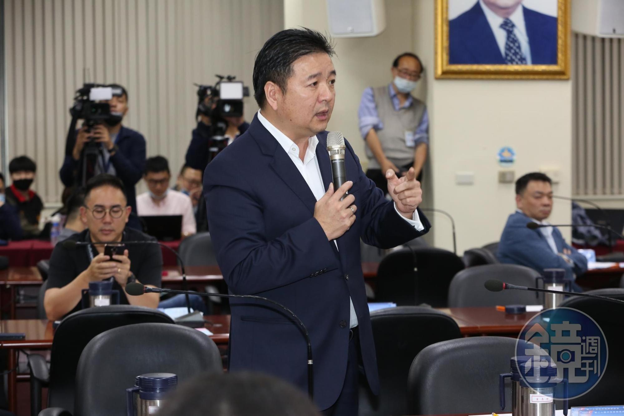 中常會林金結嗆趙少康，國民黨第一次分裂就是因台北市長選舉，與趙少康有關。