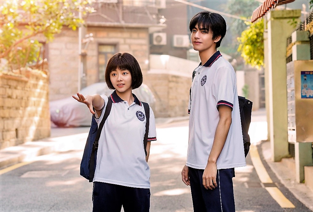 宋威龍在《以家人之名》和譚松韵組成「霄尖CP」。（中天娛樂台提供）