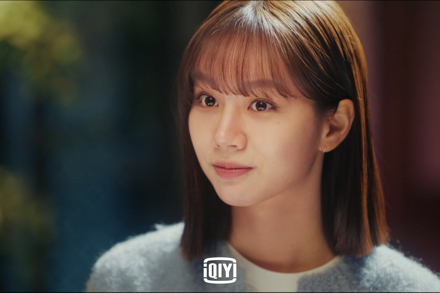 26歲的惠利在新作《我的室友是九尾狐》角色是21歲的女大學生。（愛奇藝國際站提供）