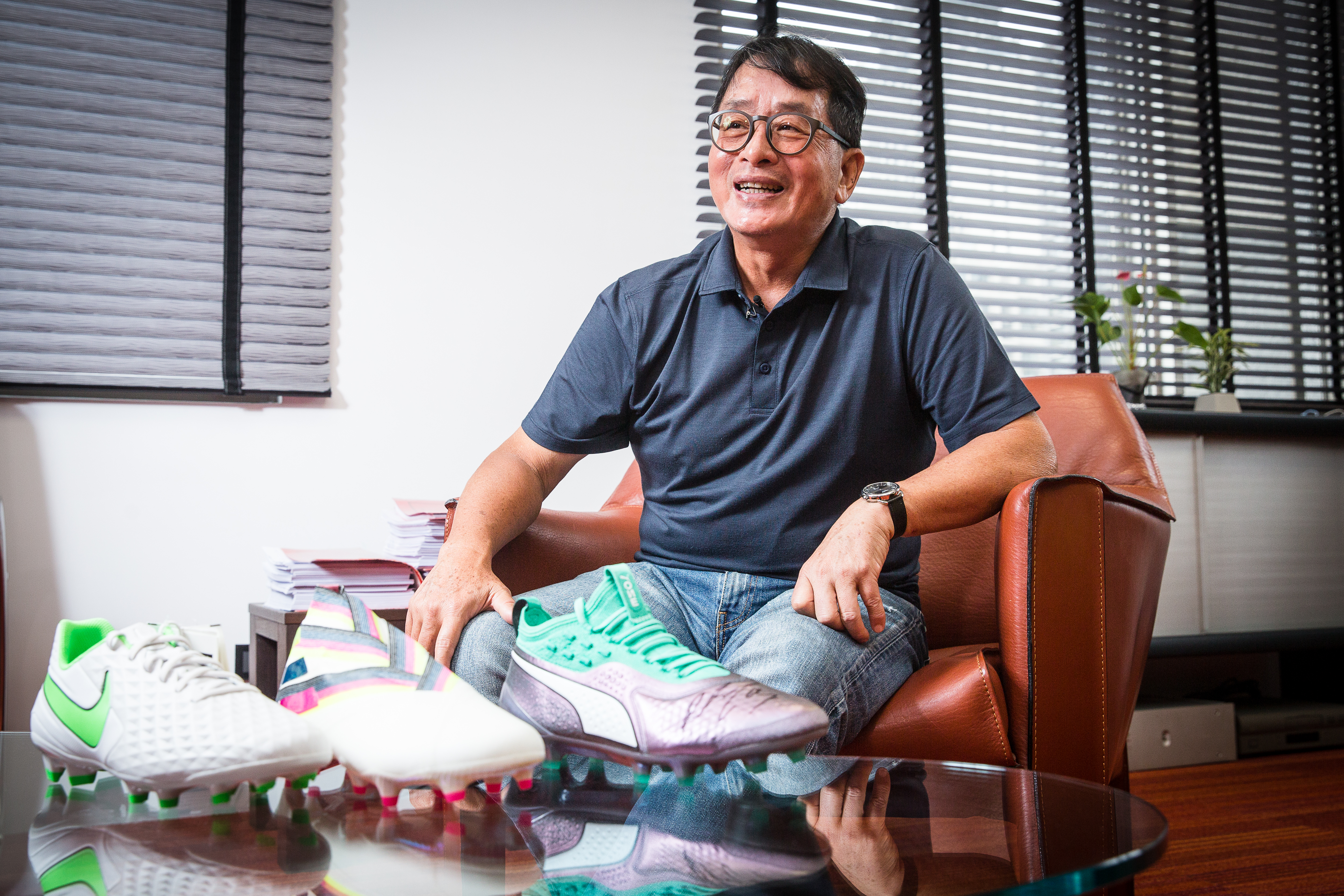 陳維家帶領志強國際跟著品牌一同成長，憑藉技術領先與彈性管理，穩居足球鞋王。