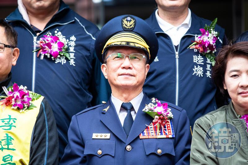 陳嘉昌召開記者會表示，會配合檢方調查。（資料照片）