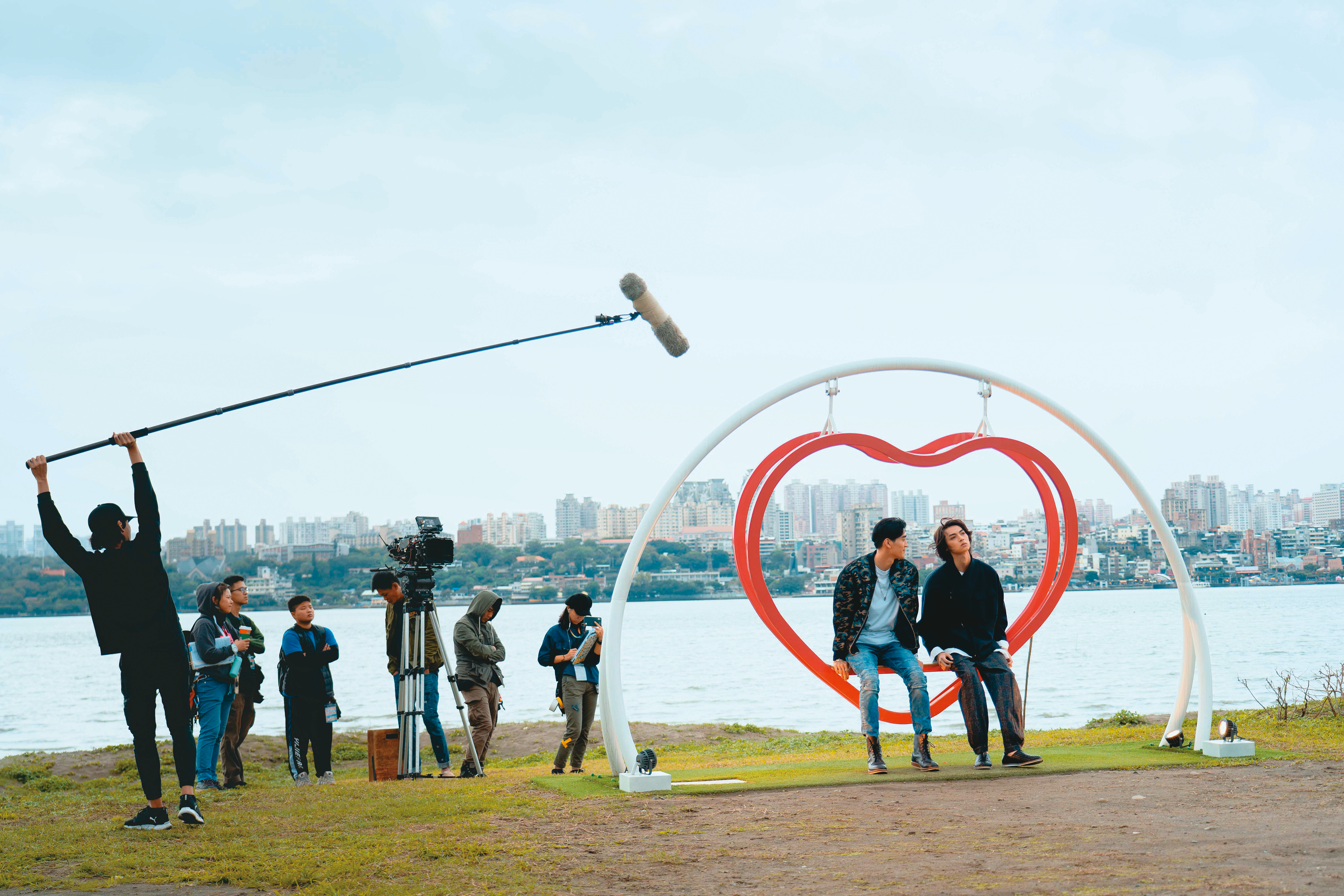 BL劇的觀眾黏著度高，LINE TV今年推出的《HIStory4—近距離愛上你》同樣獲得高點擊率。（LINE TV提供）