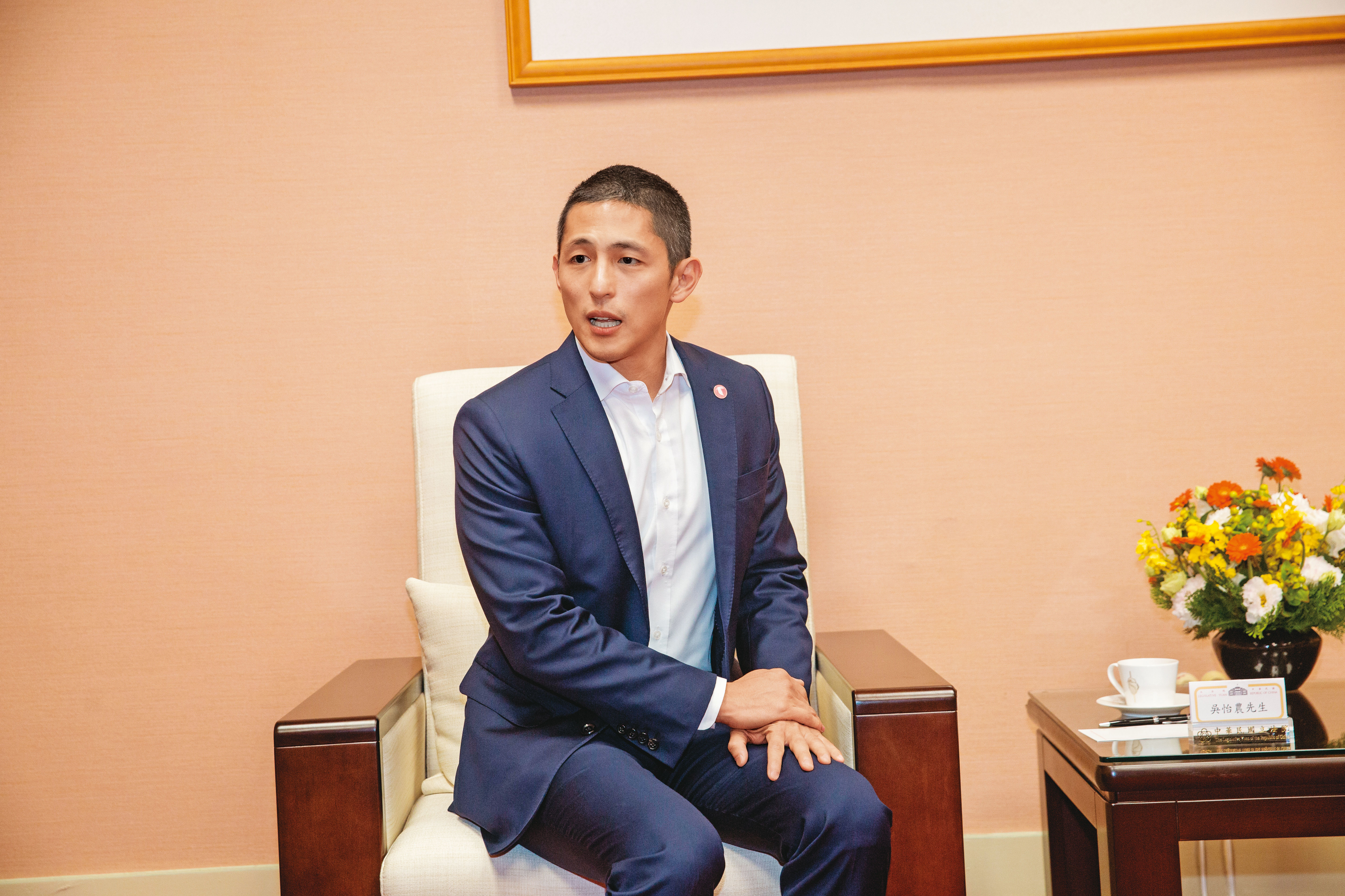 趙介佑事件對民進黨最傷的地方在於，形象清新的吳怡農（圖）在台北市黨部只是個廣告看板。