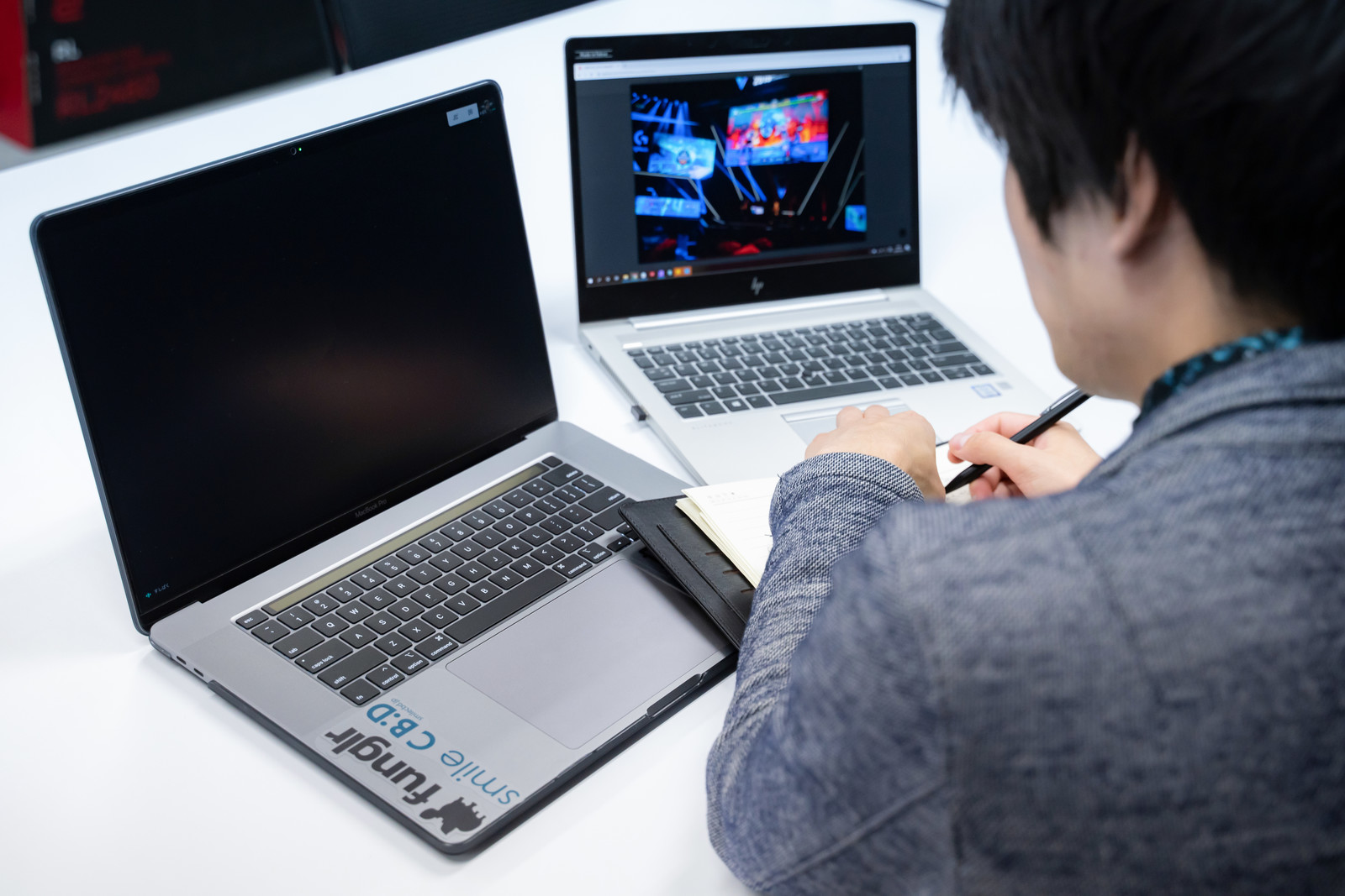 傳統觀念認為理工男子木訥、薪水高，文理組的討論常成為熱門話題。（示意圖，PAKUTASO）