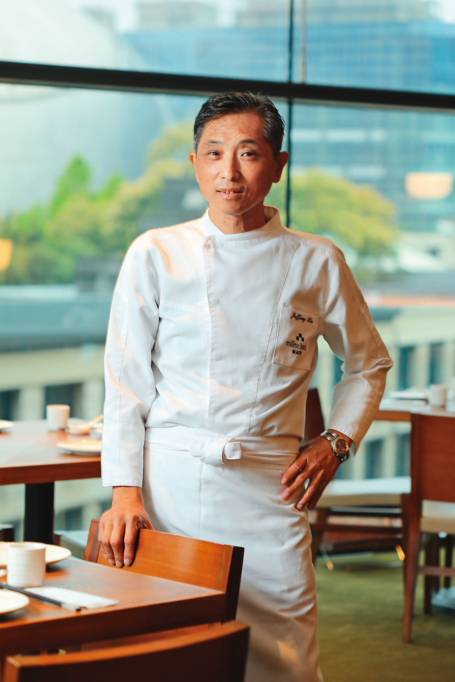 走遍全台灣各大餐廳、飯店的主廚劉建峯，有紮實的粵菜底子，也見識過各方菜系。