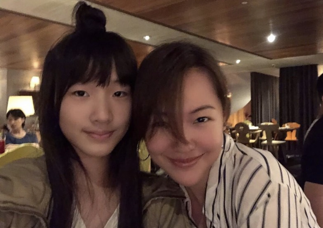 小S(右)經常在社群分享與女兒的生活點滴。(翻攝自徐熙娣IG)