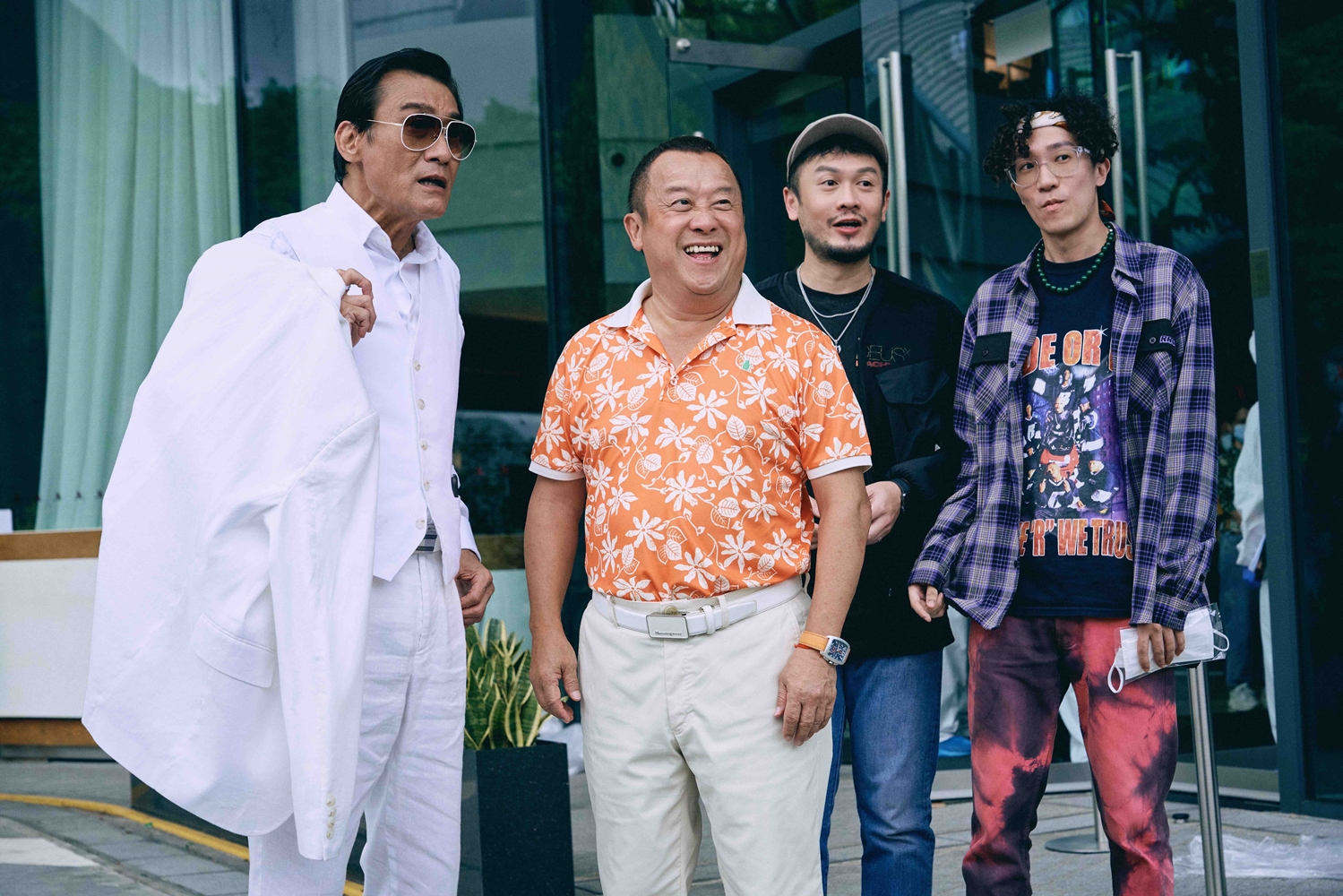 梁家輝、曾志偉等人助陣喜劇電影《總是有愛在隔離》，希望讓基層電影工作人員有工開。（龍祥電影提供）