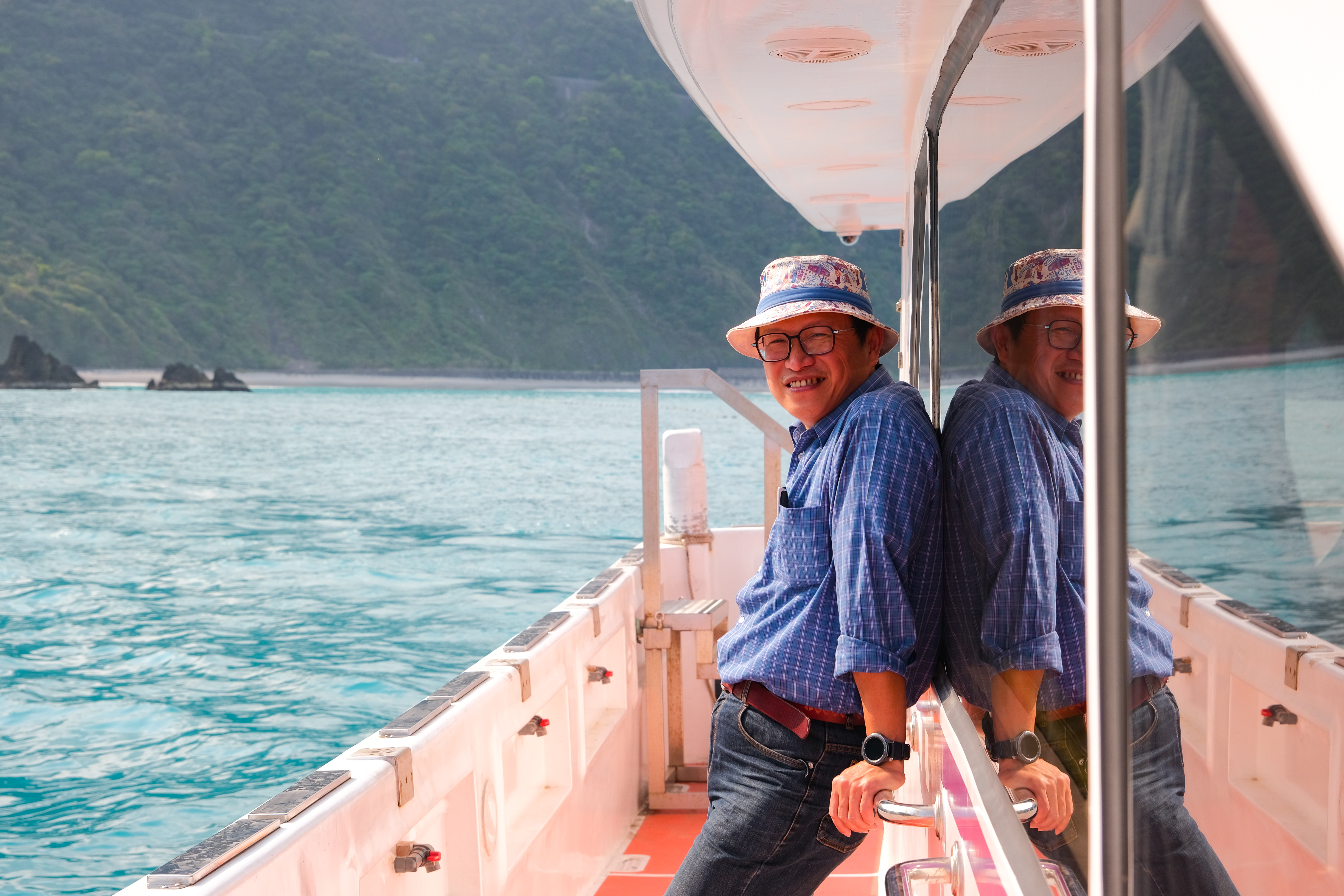 「海派帶路人」雷震洲大哥從事旅遊業30年,2001年成立尚海旅行社,專注推廣宜蘭旅遊,擅長發想各種獨特的蘭陽行程,上山下海通通難不倒他。
