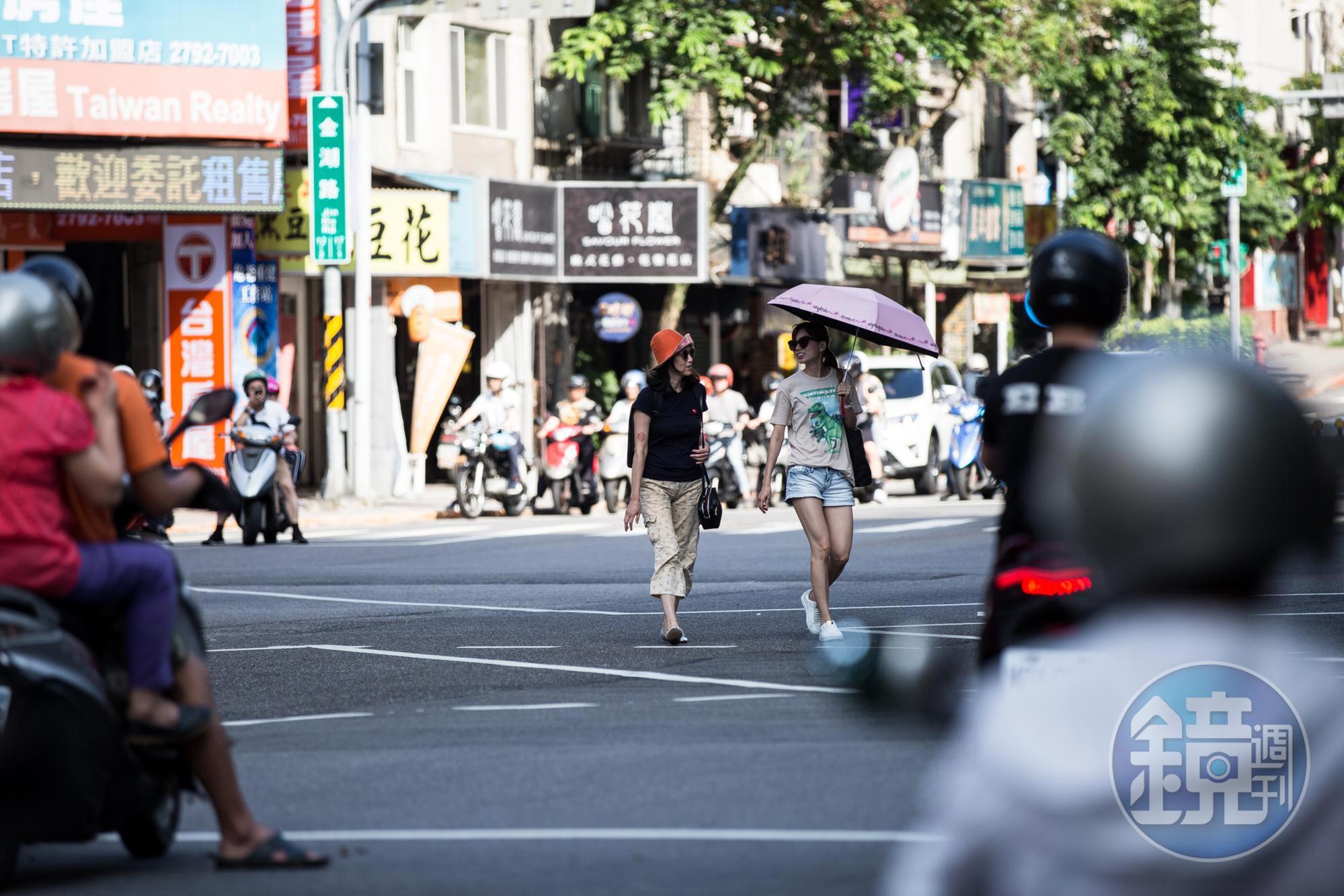 今、明兩天各地好轉為多雲時晴,白天暖熱早晚涼。(本刊資料照)