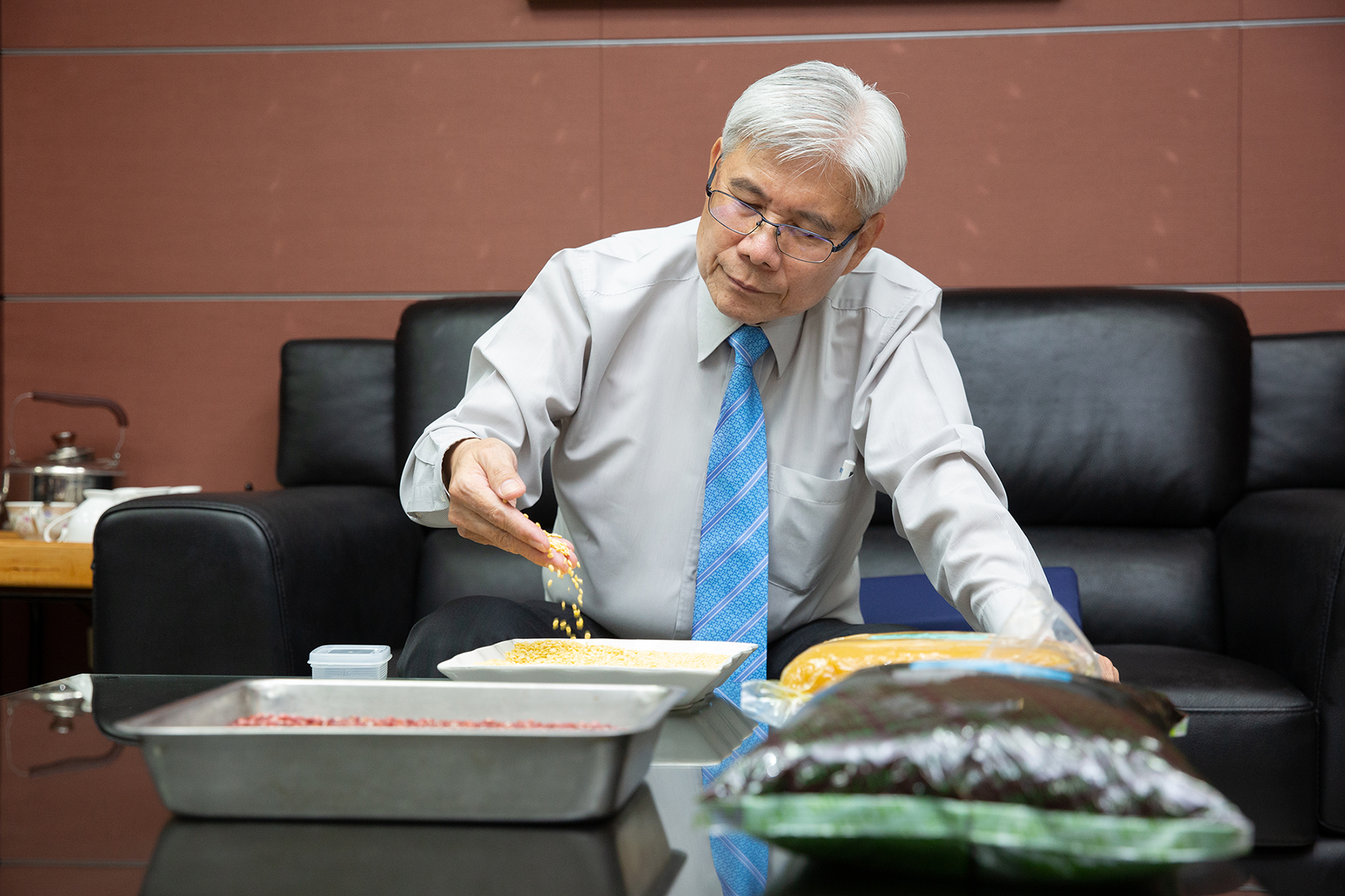 周子良相當重視原物料品質，寧願花較多成本，採買比別人貴的豆類來製作豆沙。