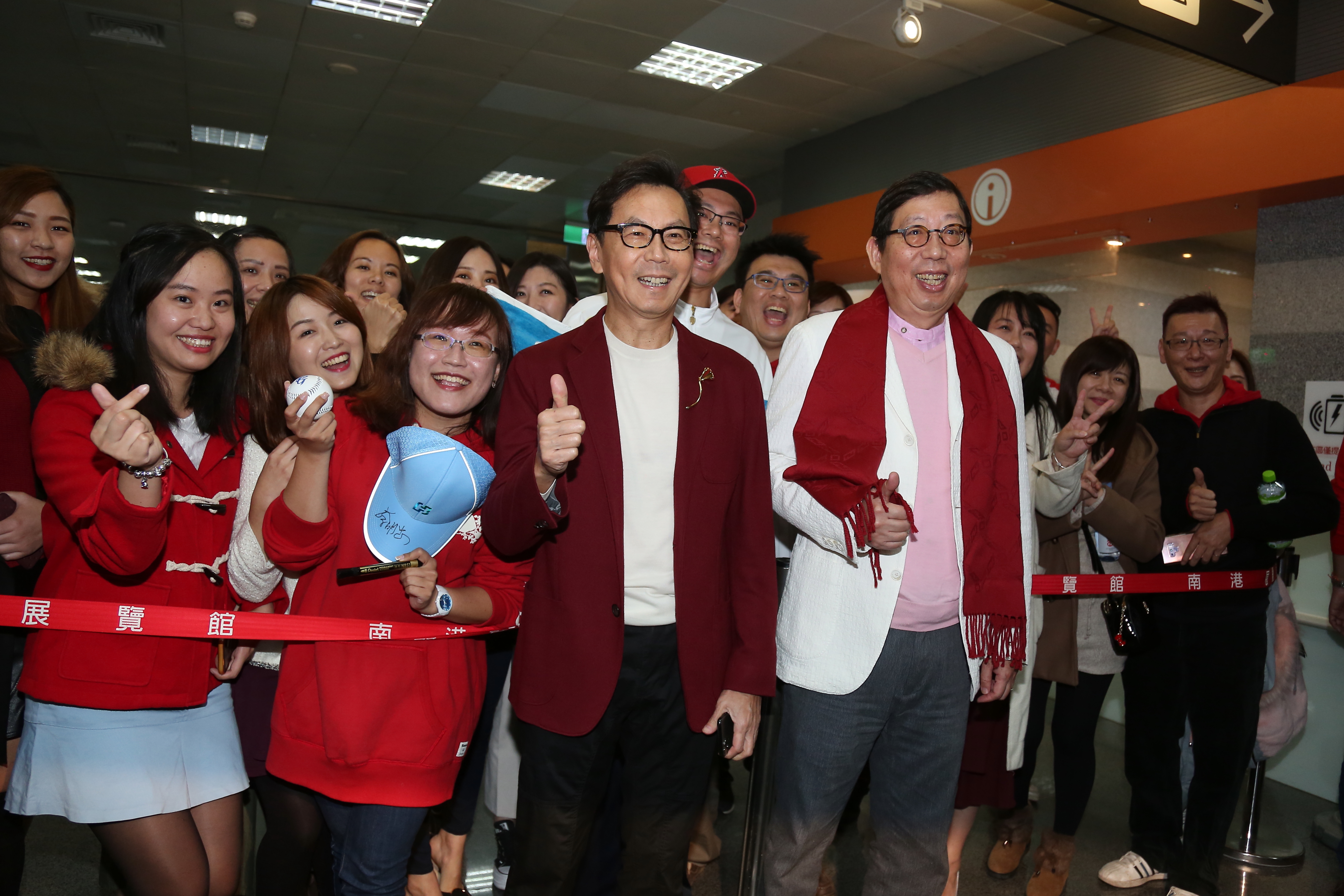 富邦蔡明忠兄弟今年資產大躍昇，一口氣從第五名爬上第三名。（本刊資料照）