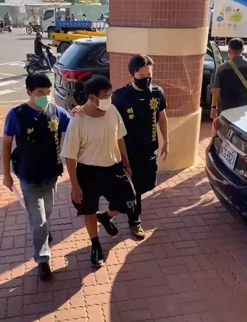 王男大鬧分局偵查隊、要求台南分局長出來抬後,被驗出毒品反應遭逮。(翻攝畫面)