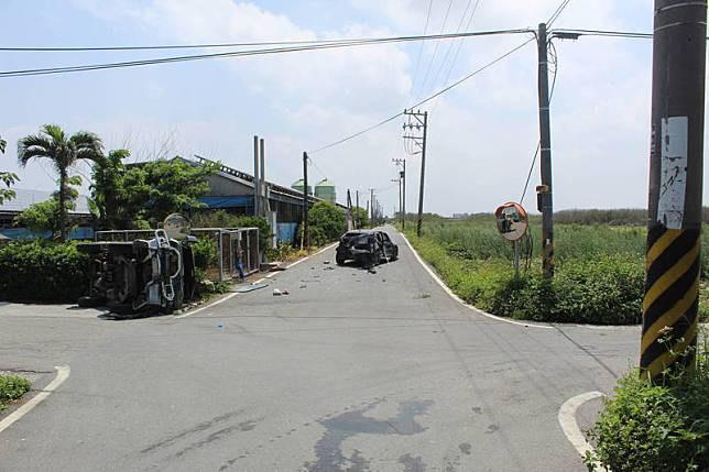 母親節前夕的死亡車禍,造成陪媽媽去雞舍打的許姓孝子當場隕命。(翻攝畫面)