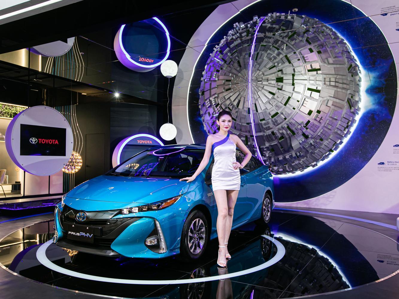 TOYOTA領先推動汽車電動化，旗下電動化車款布局齊備，積極協助台灣早日達成「碳中和」的目標。