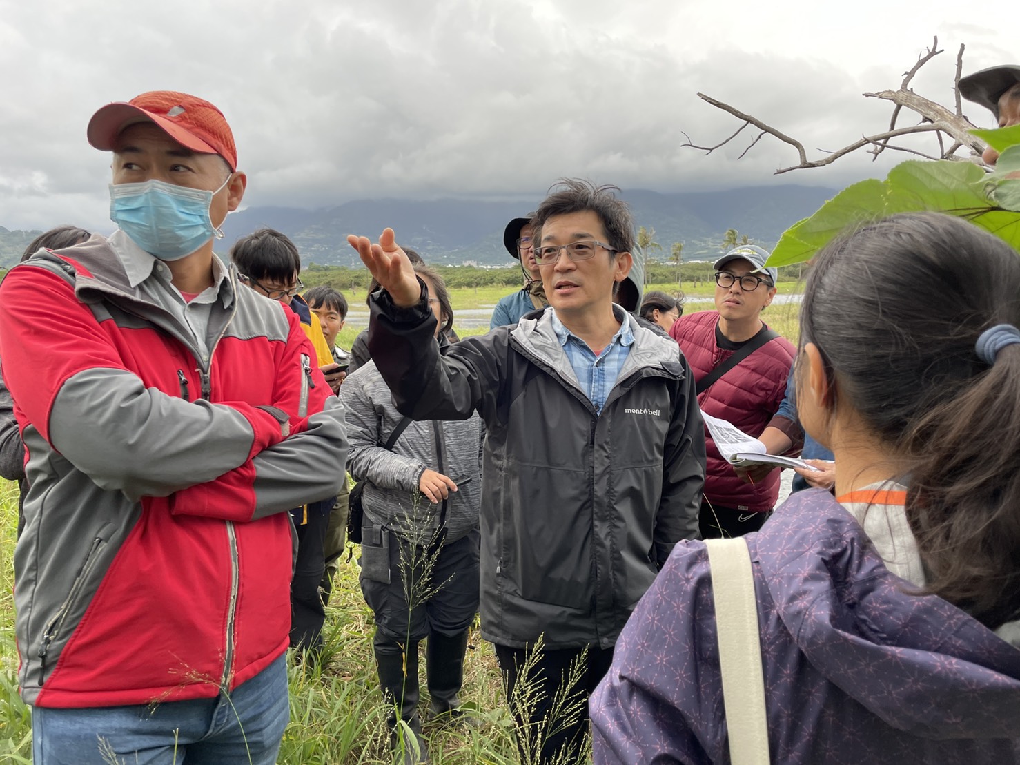 魏德聖為《臺灣三部曲》走遍台灣許多地方勘景。（米倉影業提供）