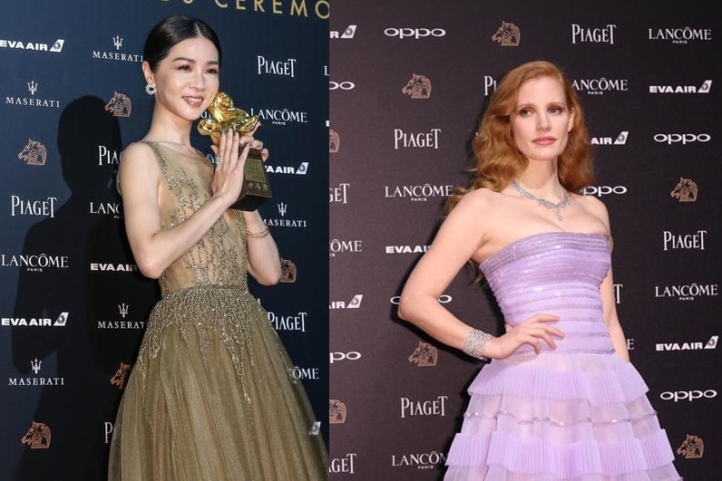 潔西卡雀絲坦(右)2017年曾受邀來頒金馬獎,且還是頒女主角獎。可惜謝盈萱(左)是隔年才封后,緣慳一面。(本刊資料照)