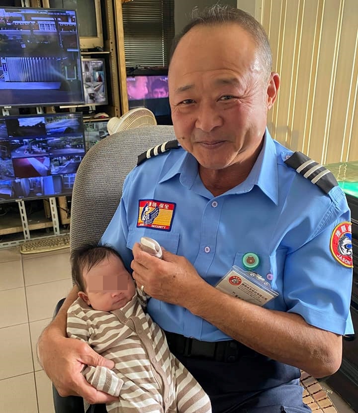 納豆分享粉絲岳父的近照，還笑稱「原來我老了長這樣」。（翻攝自納豆臉書）