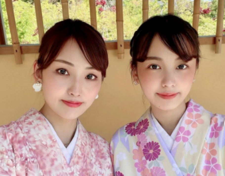 日本40歲母親川端歩（左）與19歲女兒同框，幾乎看不出年齡差距。（翻攝自ayumi_kawabata_0822 IG）