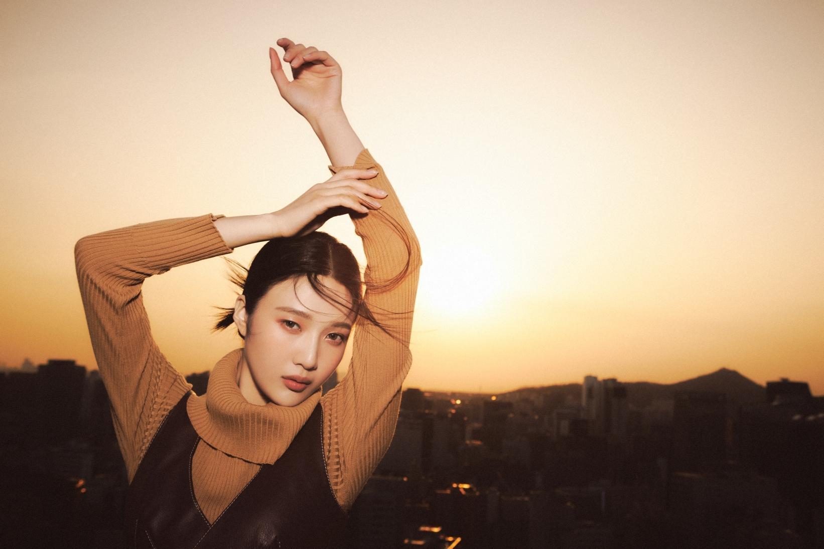 韓國女子天團Red Velvet的成員Joy，參與了TOD’S微電影《步履隨心—首爾》的演出。（TOD’S提供）