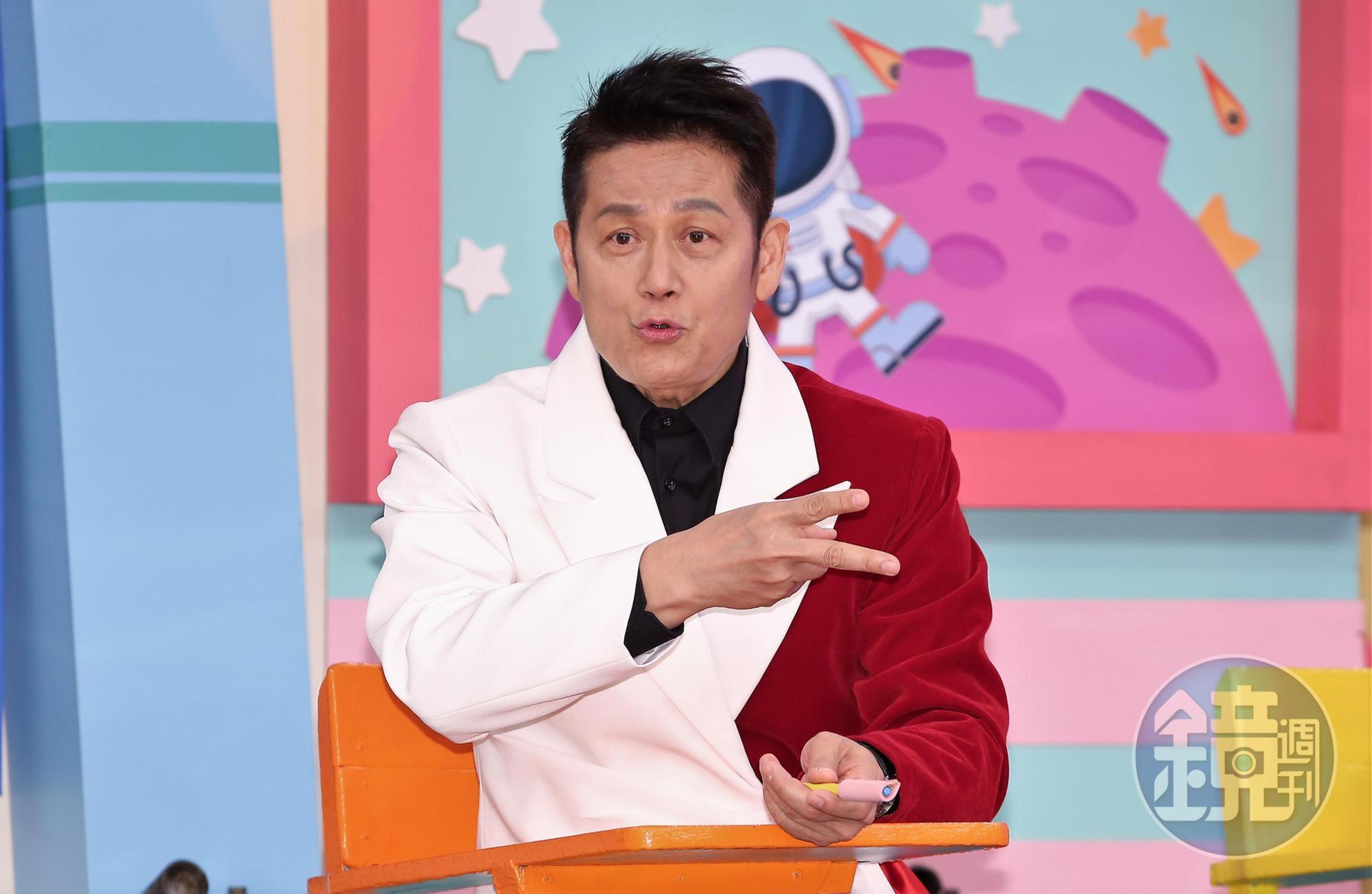 徐乃麟主持《天才衝衝衝》15年,坦言國罵唐從聖事件影響他很多。