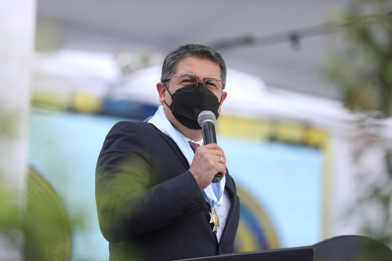 宏都拉斯總統葉南德茲昨表示為取得中國疫苗,有意在中國設置商務辦事處。(翻攝自葉南德茲twitter)