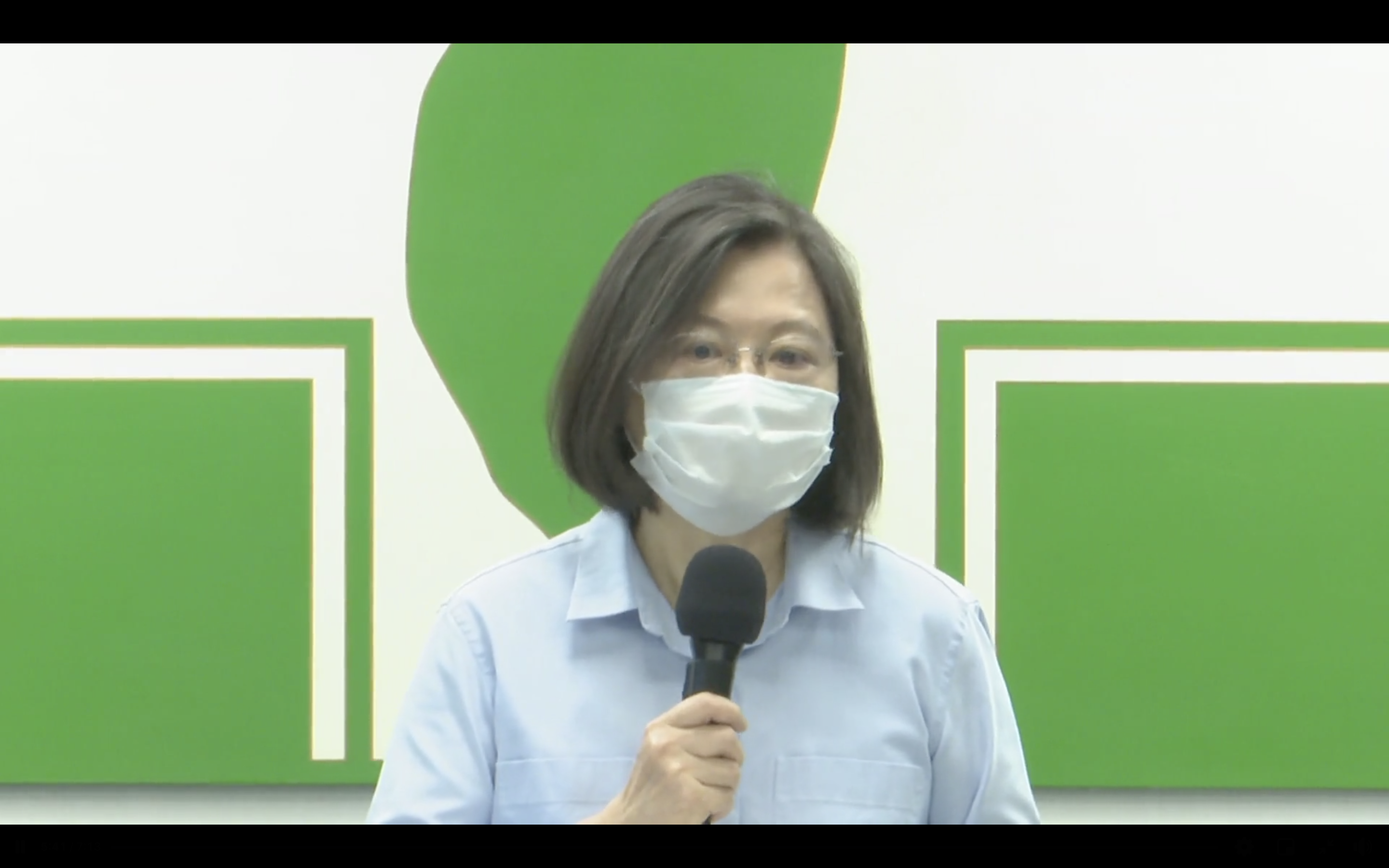 總統蔡英文針對疫情發表談話。（翻攝自蔡英文臉書）