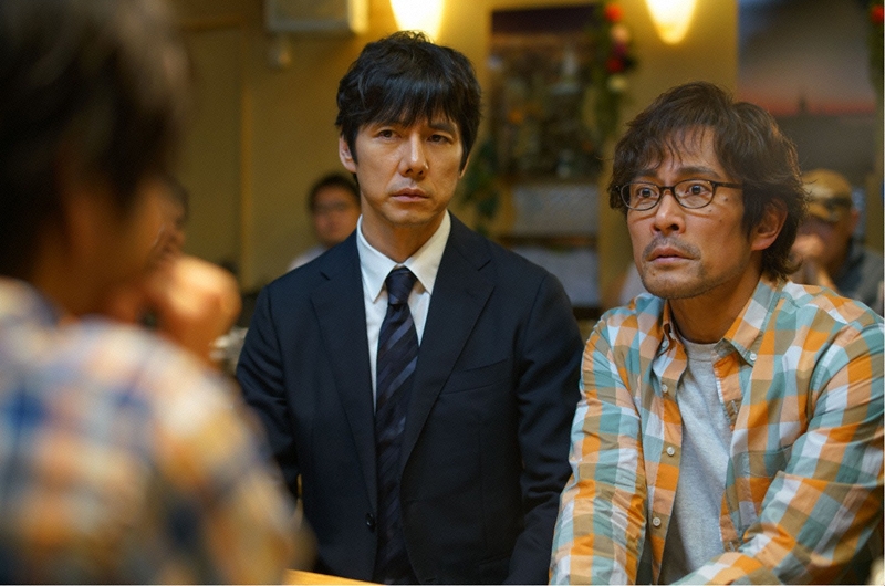 內野聖陽（右）和西島秀俊主演的連續劇《昨日的美食》播出後深獲好評，今年將推出電影版。（翻攝自東京電視台）