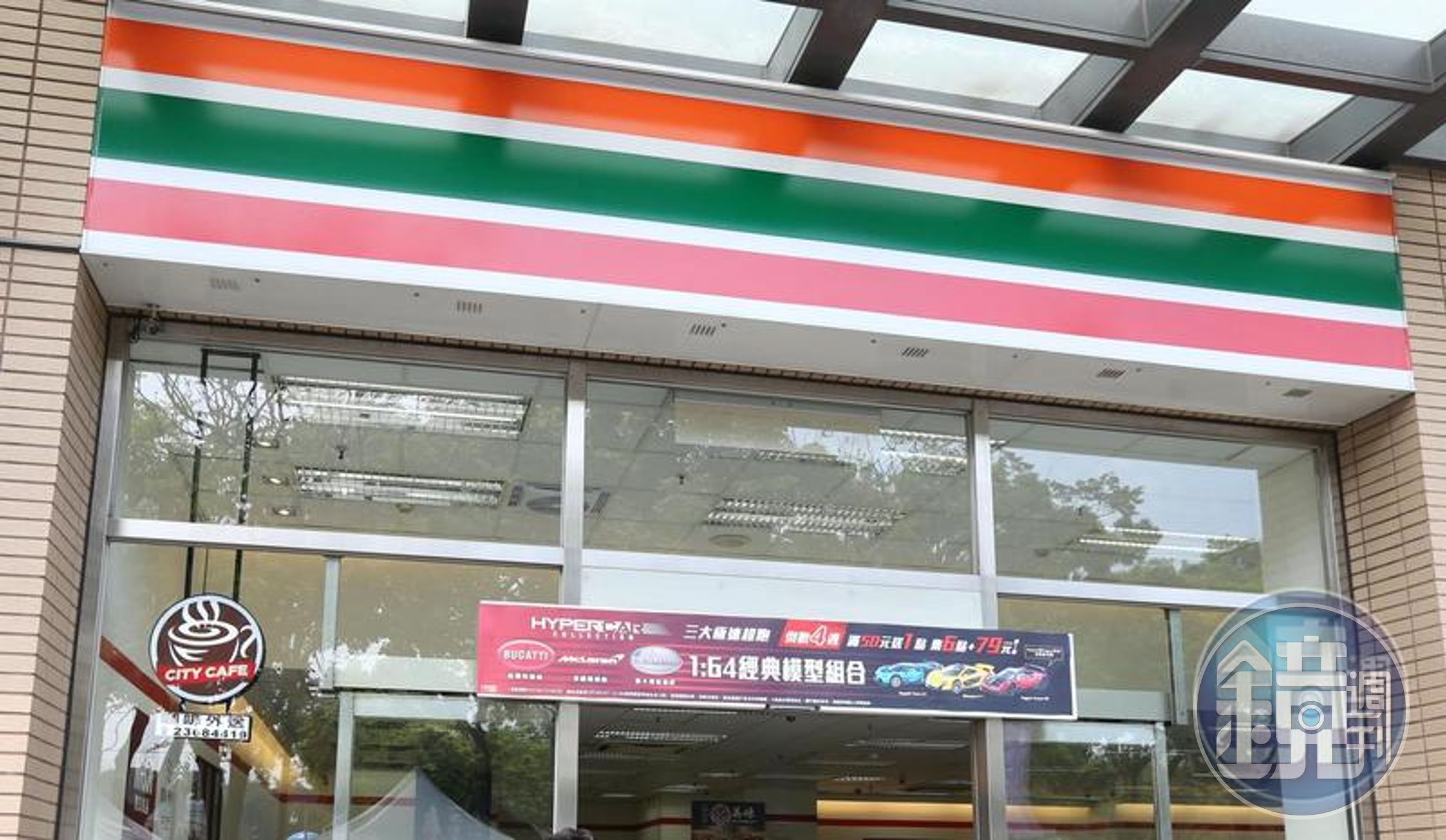 513全台大跳電，讓便利商店的店員也忙翻了。（本刊資料照）