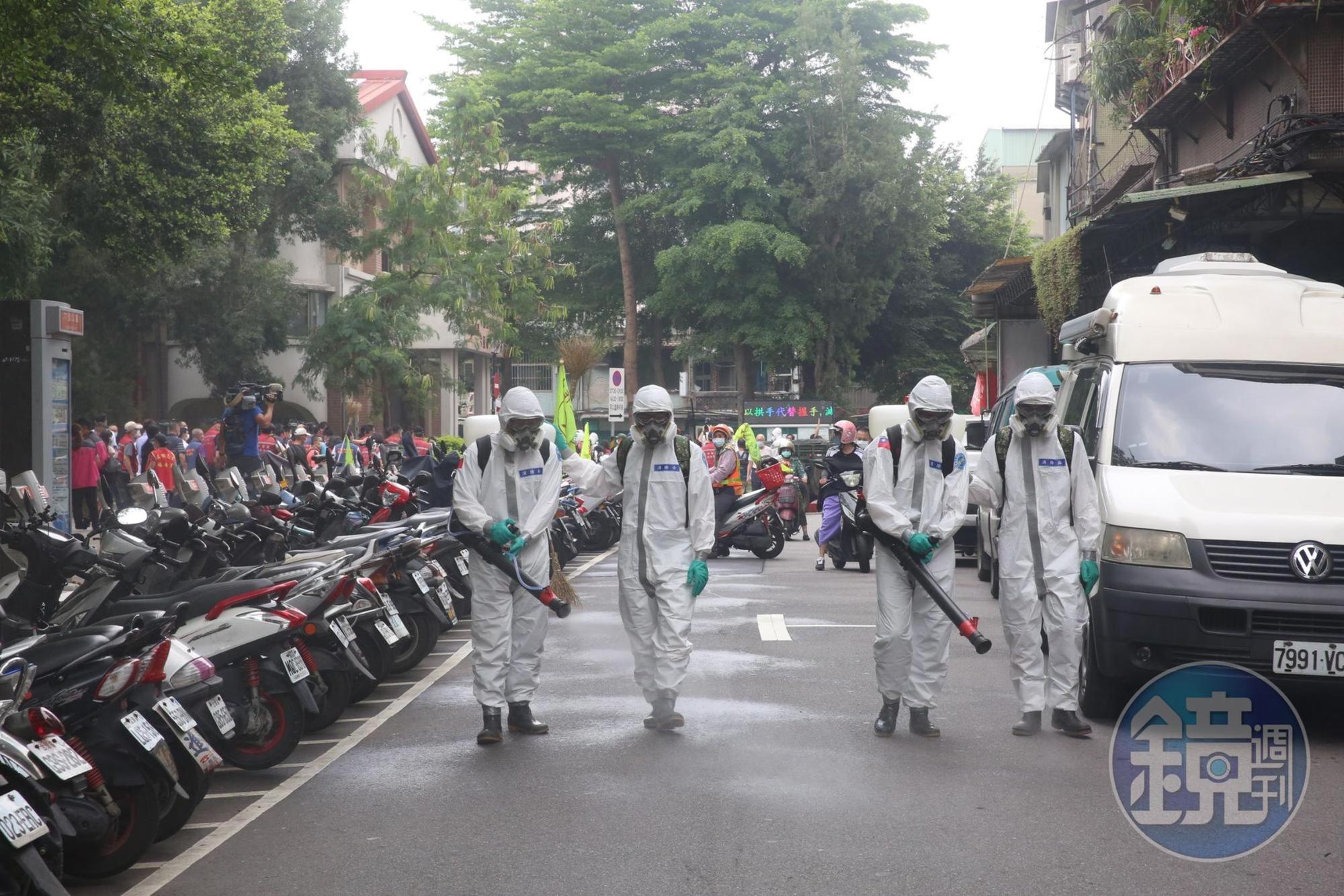 新北市展開24小時全市大清消，要在關鍵時刻防堵疫情。