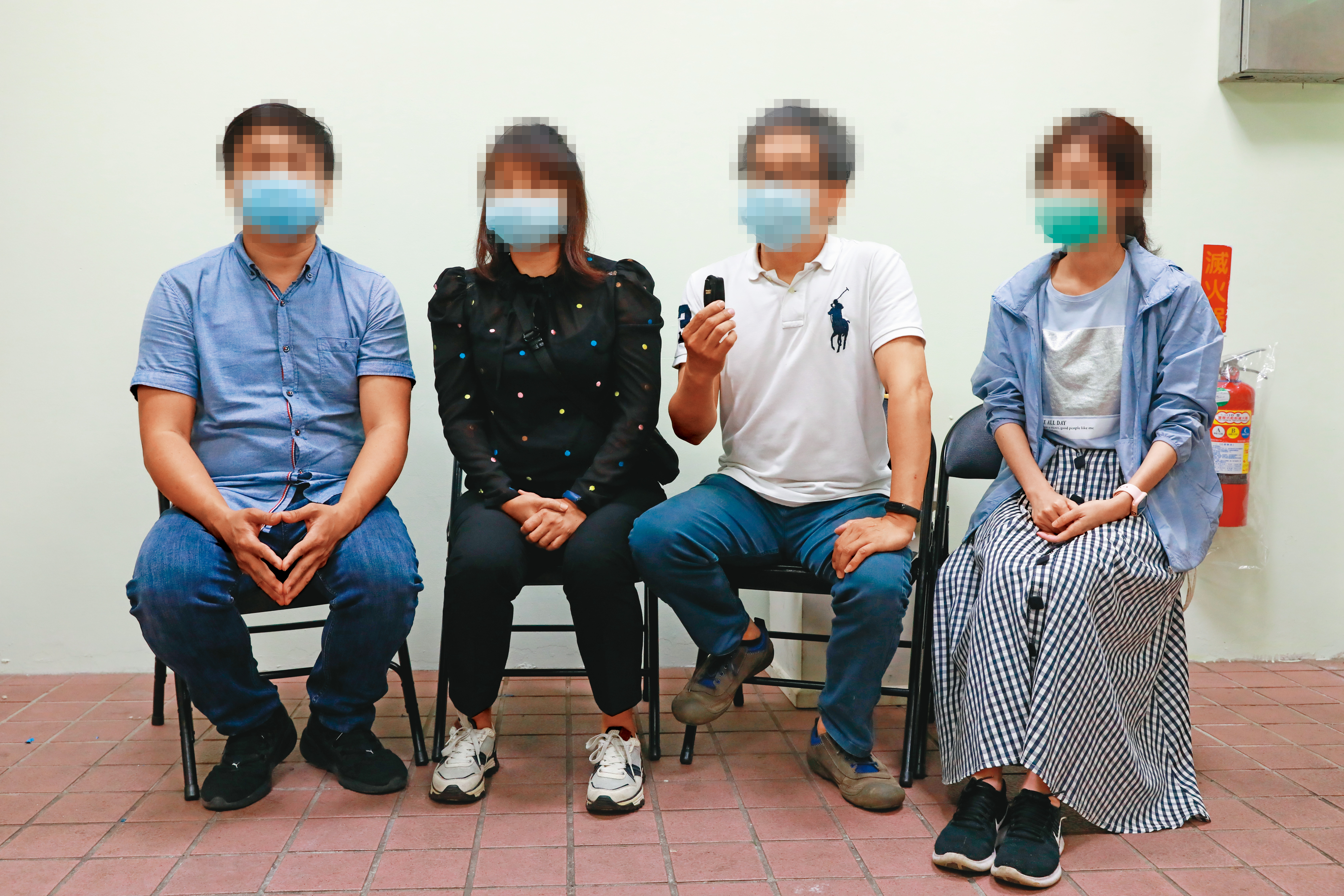 多名山海觀社區住戶接受本刊採訪，指控管委會運作失當。