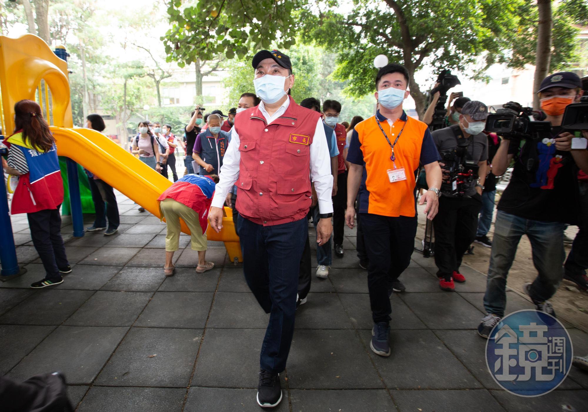 新北市長侯友宜指出,新北市即刻起進入第三級防疫警戒,請市民朋友即刻起配合。(本刊資料照)