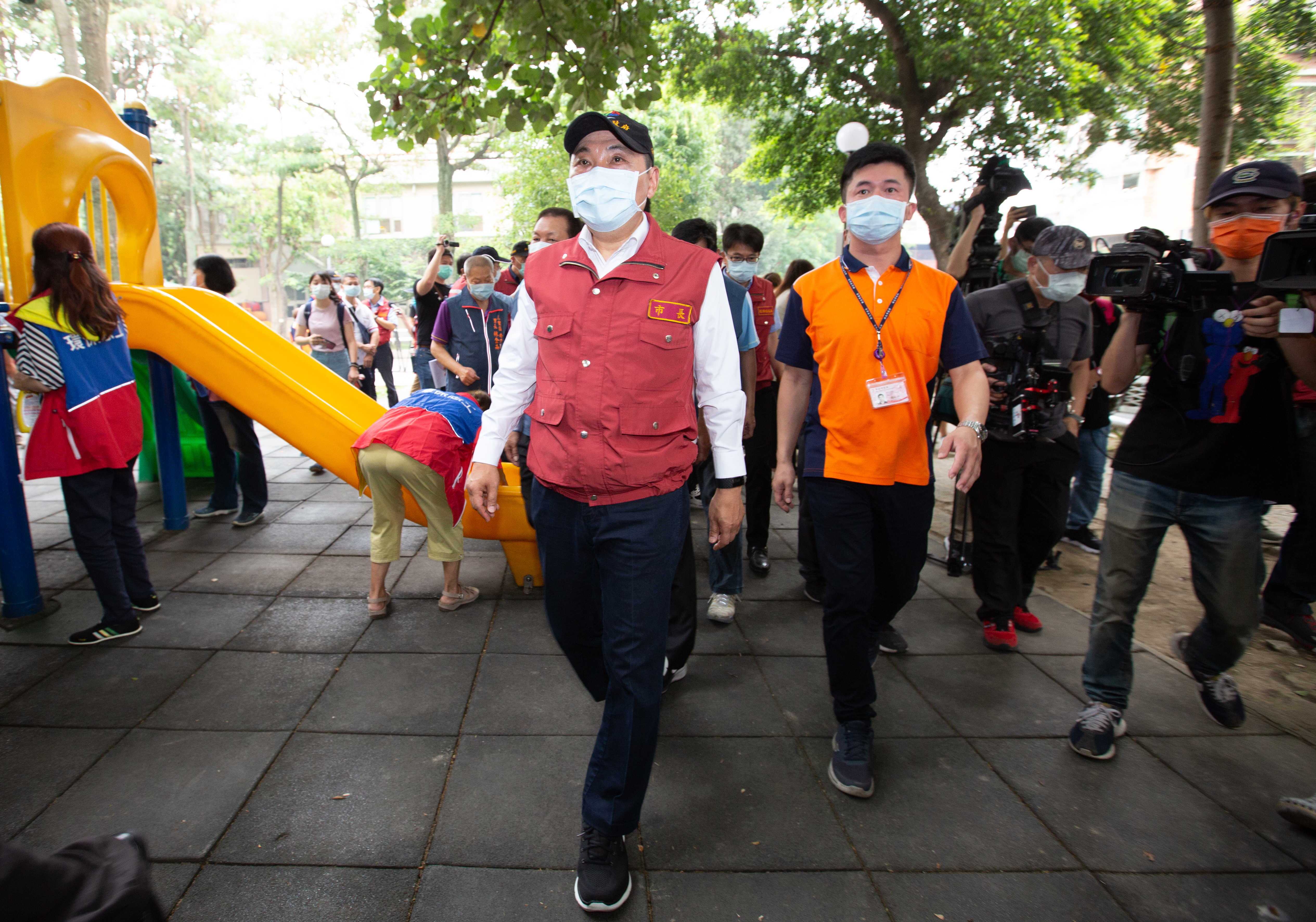 新北市長侯友宜指出，新北市即刻起進入第三級防疫警戒，請市民朋友即刻起配合。（本刊資料照）