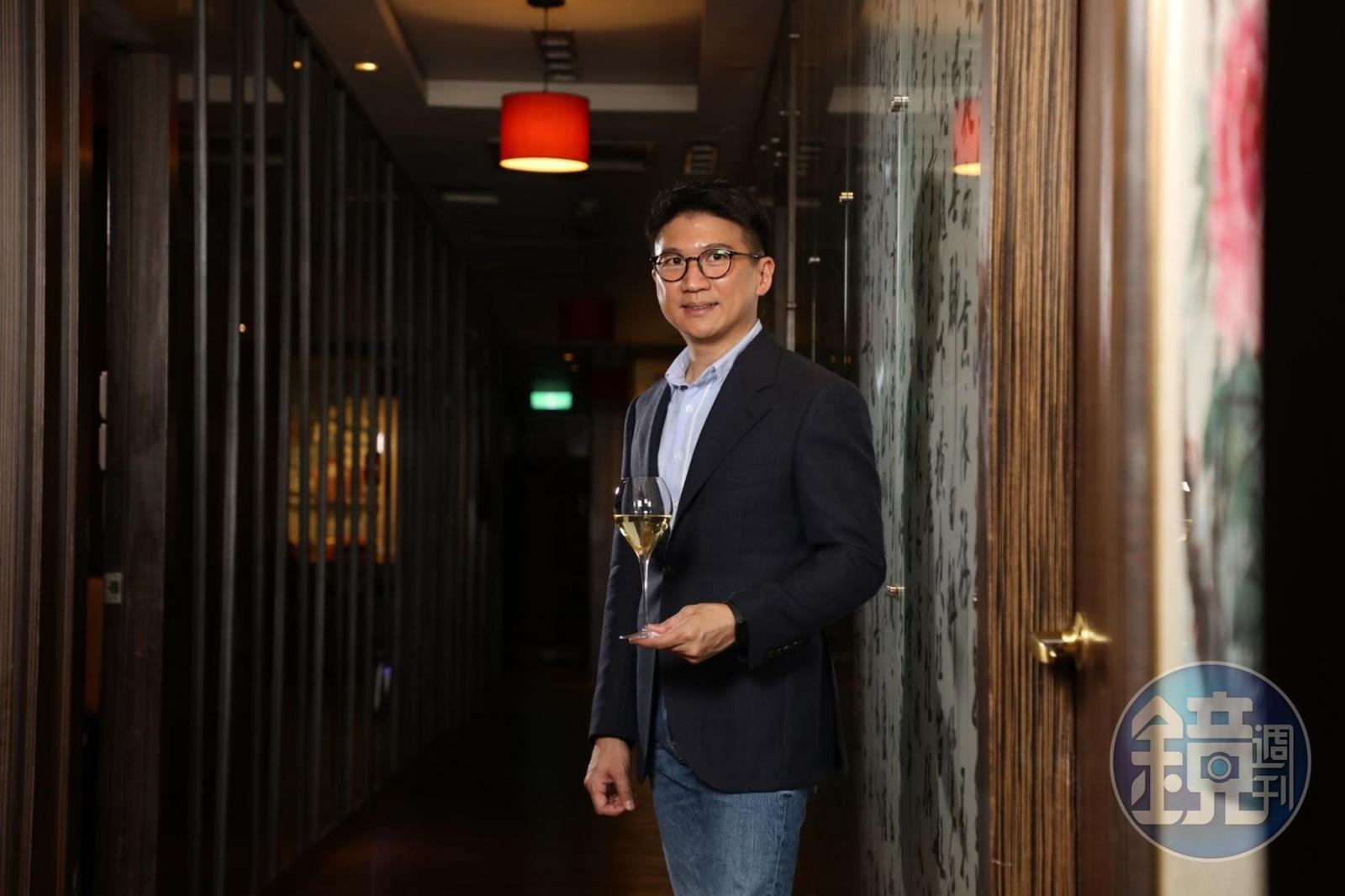 大三元酒樓董事總經理吳東璿當機立斷決定全店暫停營業。