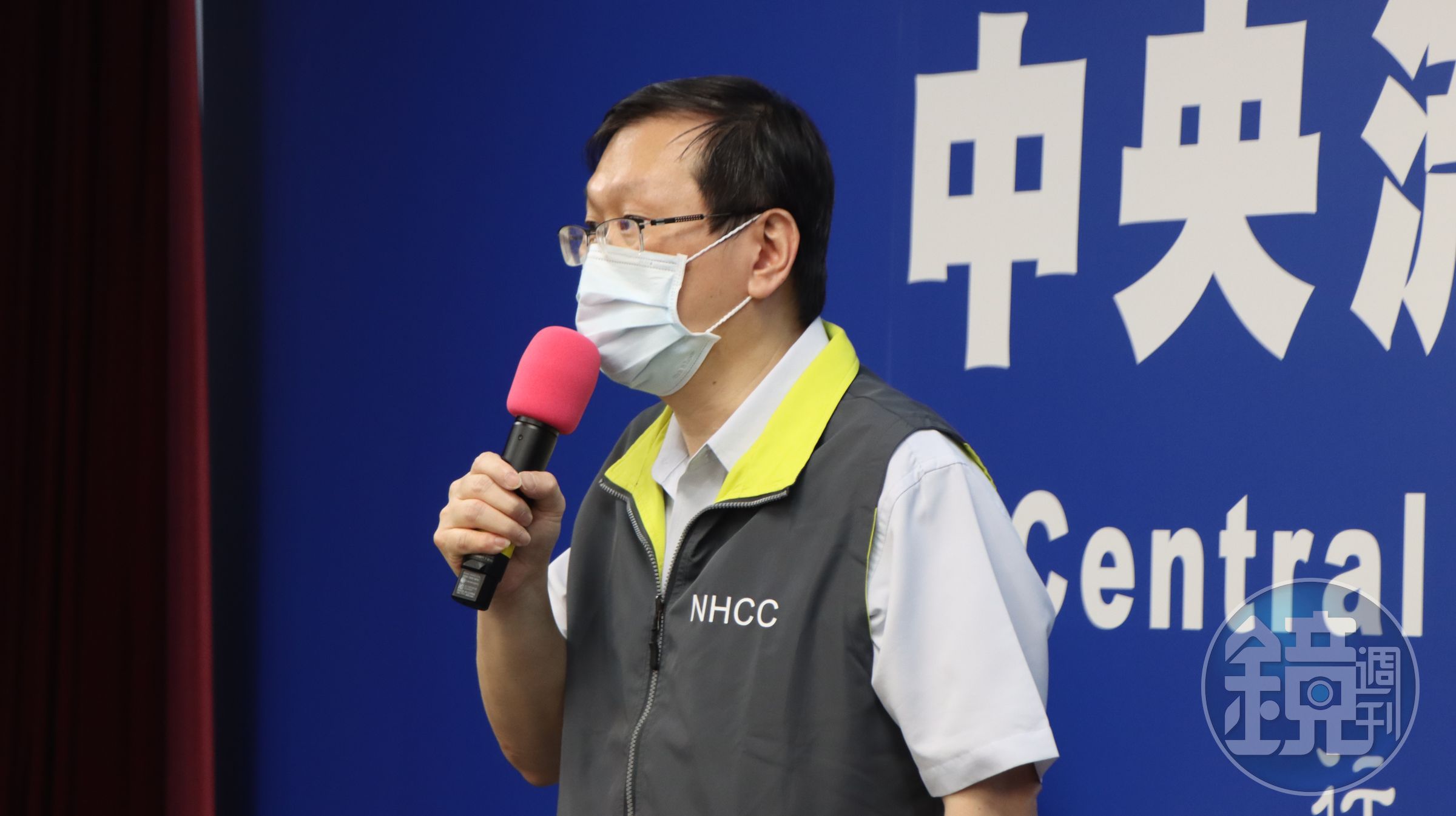 莊人祥針對三總醫護確診個案進行說明。（指揮中心提供）