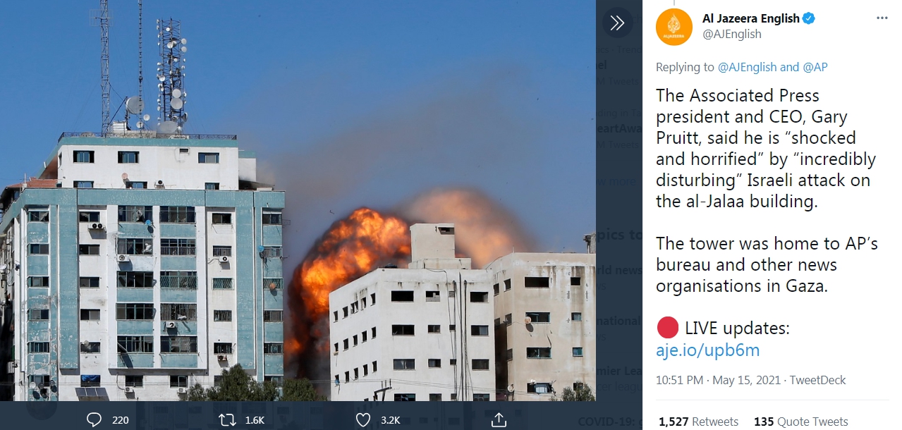 以色列軍隊轟炸加薩走廊一處媒體大樓，其中駐有半島電視台、美聯社辦公室。（翻攝自半島電視台推特）