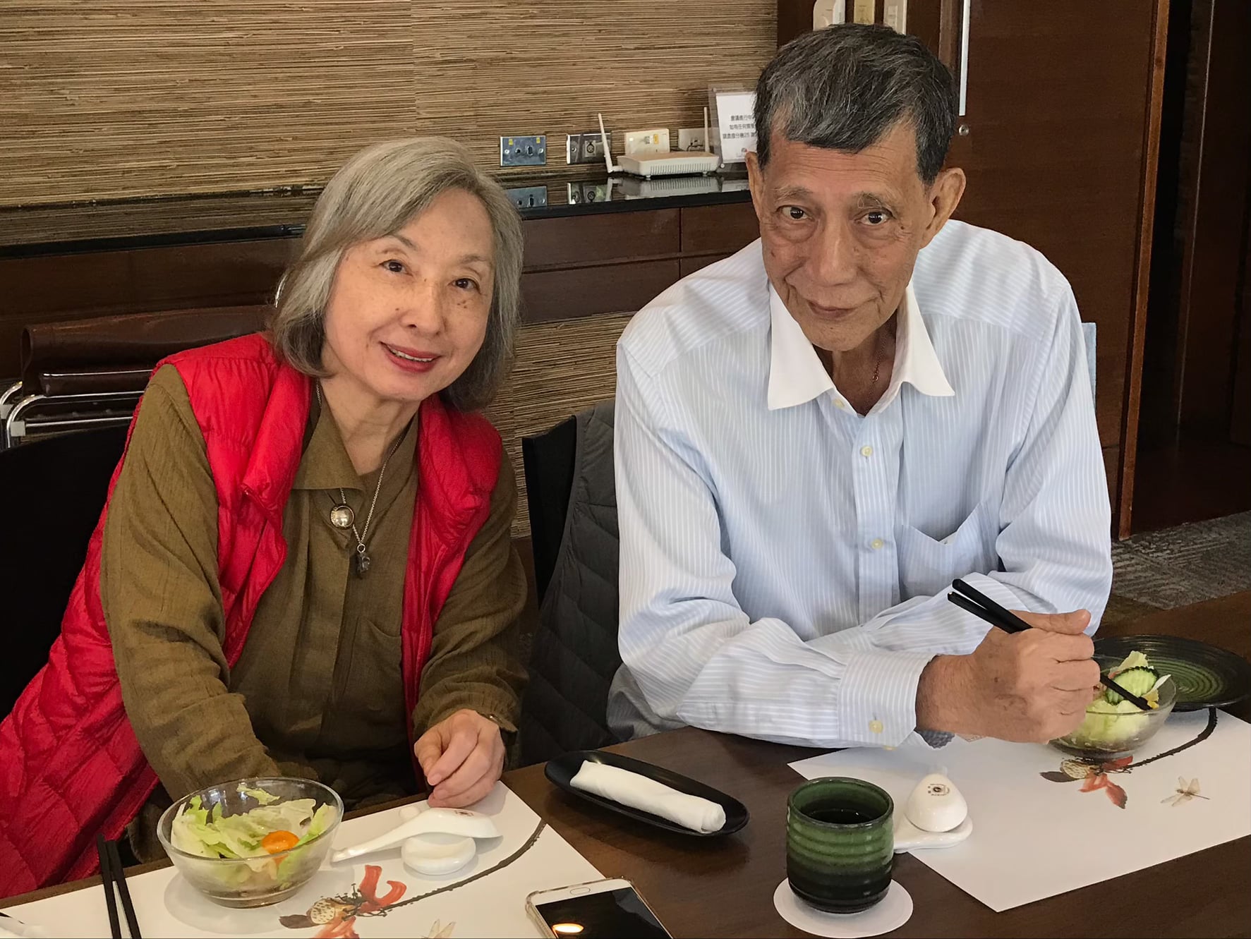 防疫優先，媒體人黃暐瀚宣布取消下週一母親在台中的公祭。（翻攝自黃暐瀚粉絲專頁）