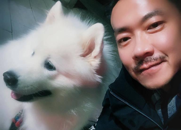 江俊翰取消全家人旅行,跟愛美麗宅在家,現在防疫優先。(民視提供)