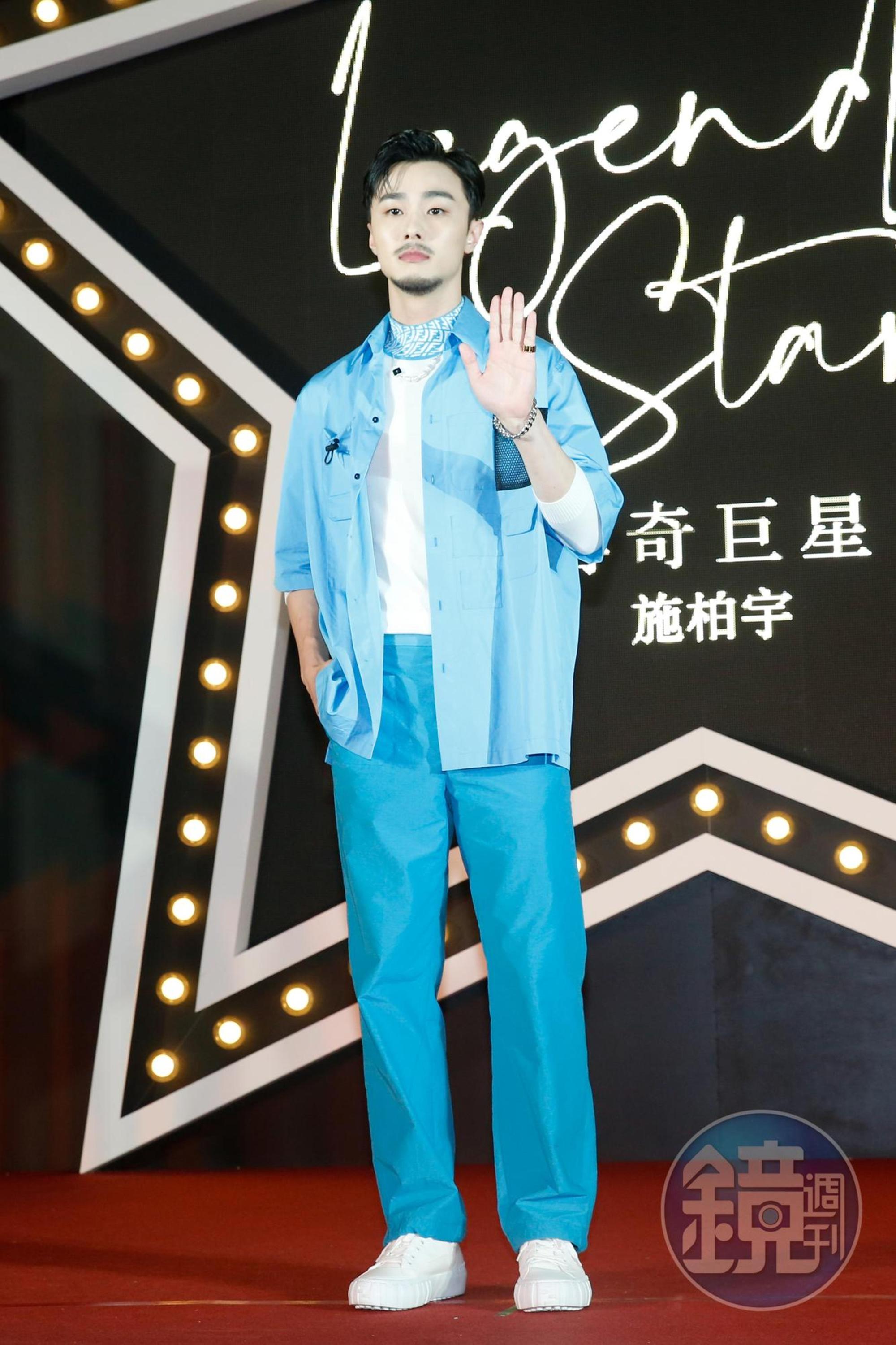 以《想見你》走紅的施柏宇現身輝煌20微風之夜,擔任Fendi一日店長。