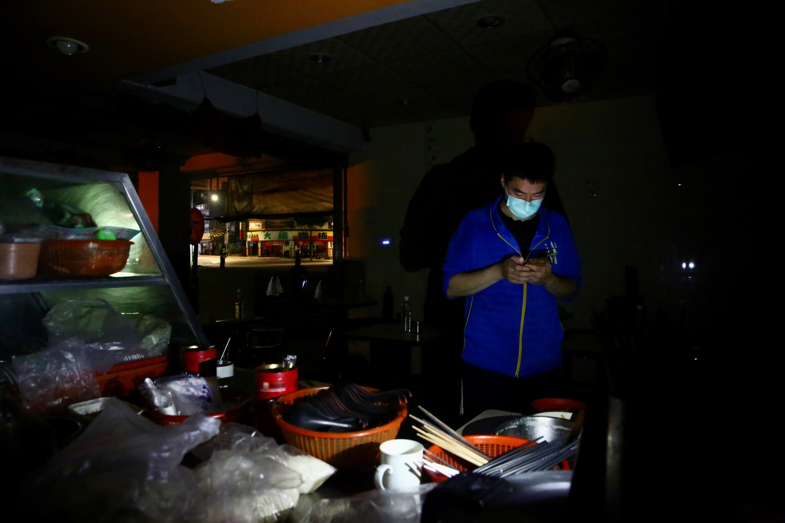 高雄興達電廠今（17）日再度發生1號機無預警故障，造成全台分區停電。