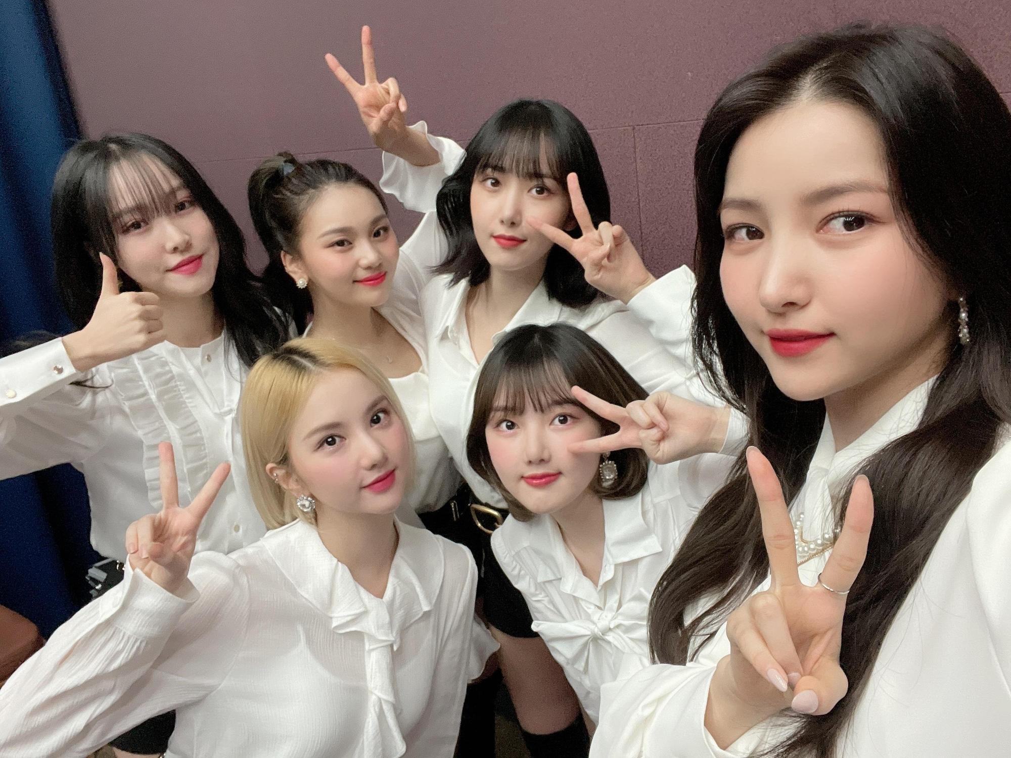 韓國女團GFRIEND驚傳約滿不續，粉絲關心是否解散。（翻攝GFRIEND推特）