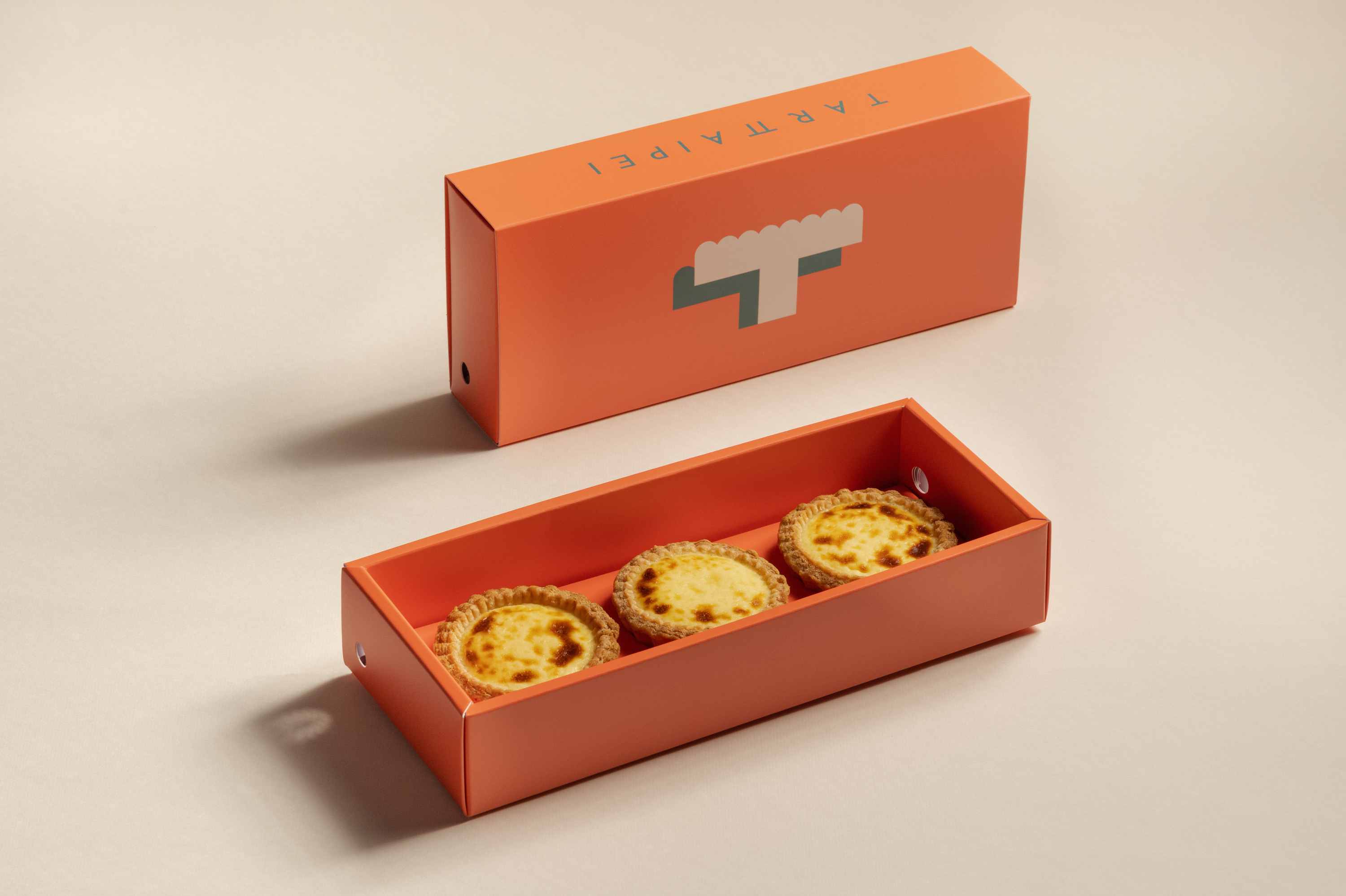 經典原味「焦糖布蕾塔」風味討喜，塔皮酥香迷人。（78元／顆，Tart Taipei提供）