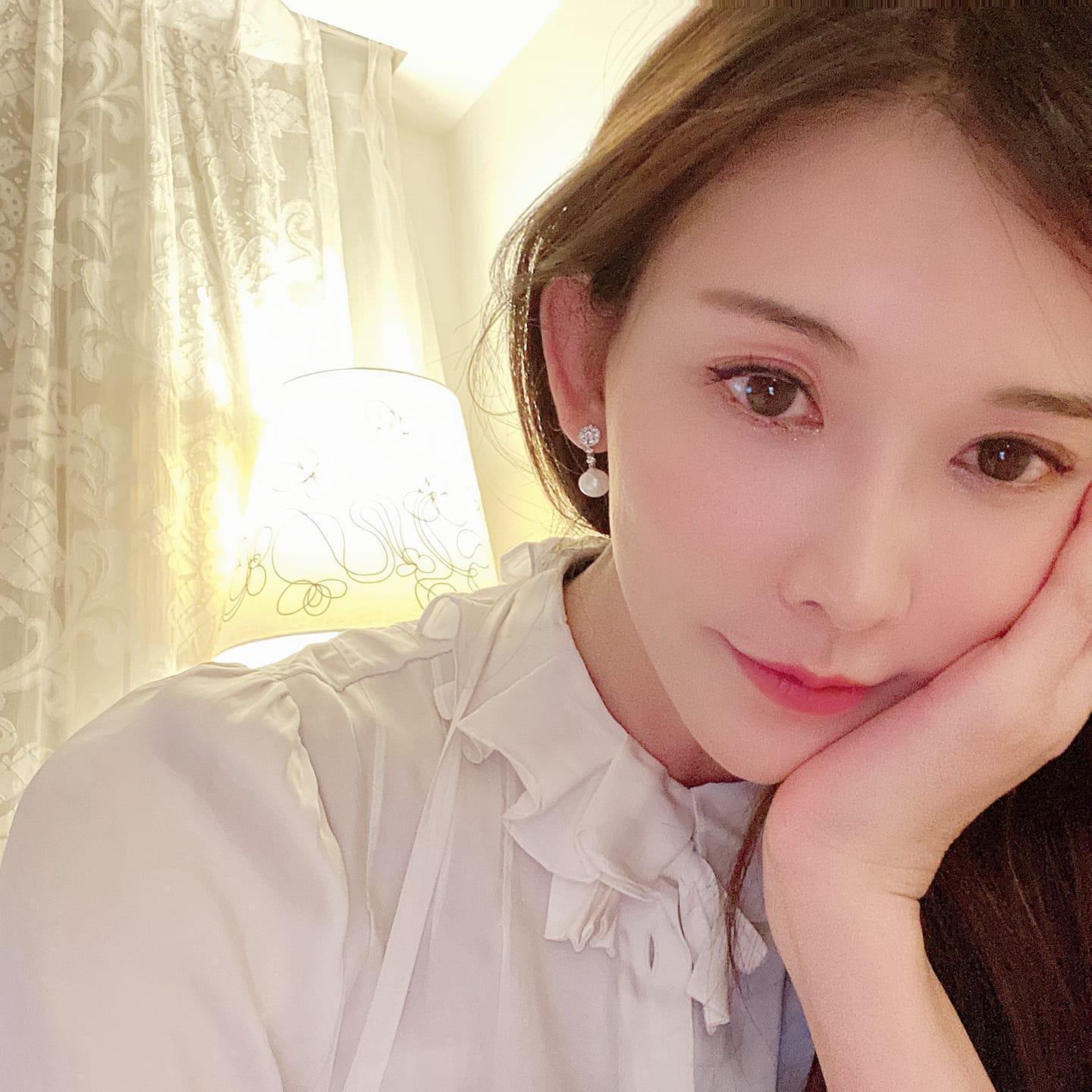 林志玲到了輕熟之年才紅極一時,如今已經嫁作人婦。(翻攝林志玲臉書)