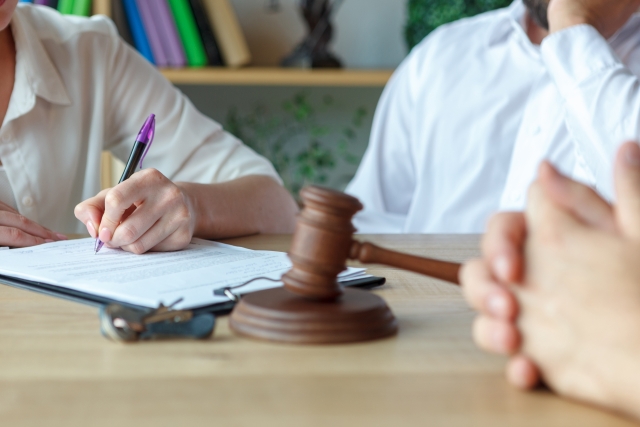 中國大陸地方的民政局為避免5月20日大量人潮湧入辦理手續，當天只准辦理結婚不准辦理離婚。（示意圖，photo-AC）