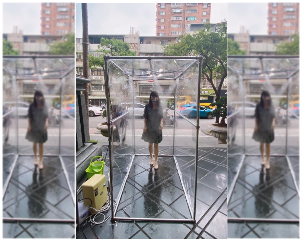 有網友分享，公司裝了宛如洗車設備的「消毒門」，噴霧威力相當強大。（翻攝自「爆廢公社」）