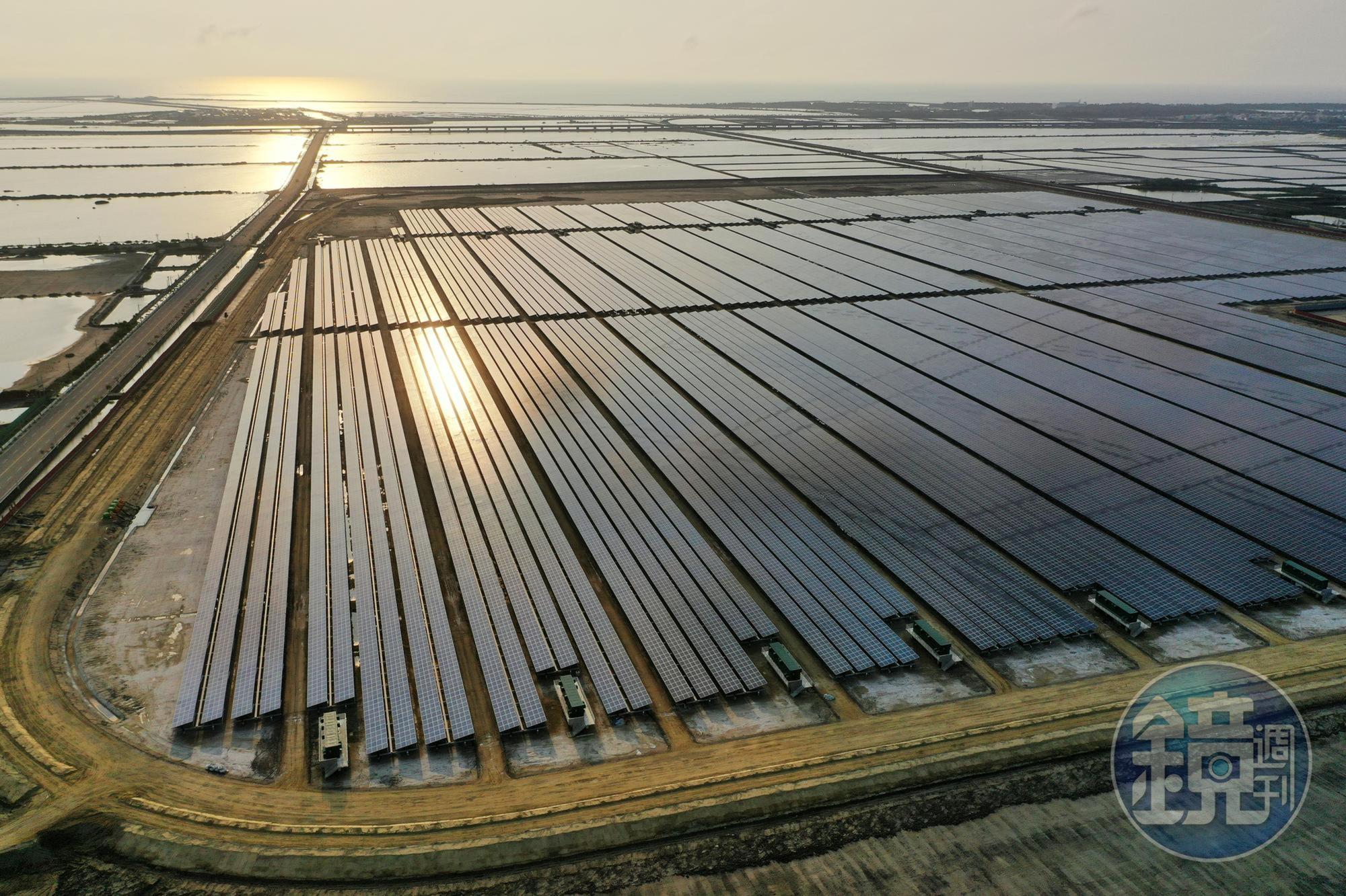 太陽光電在全球發展速度都非常快速，但台灣因缺乏資源盤點，導致光電興設面臨生態衝擊，進度緩慢。